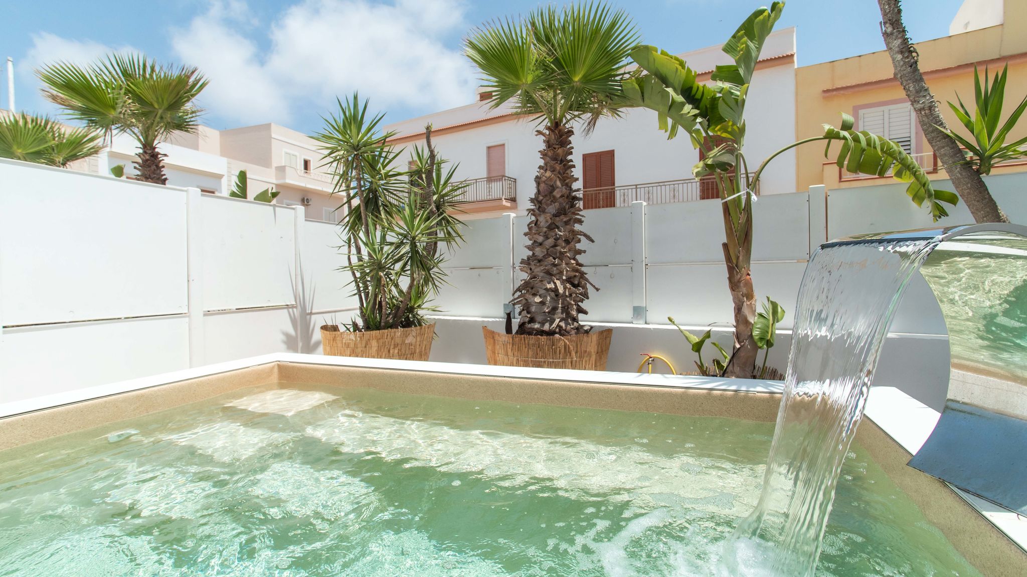 Italianway Lampedusa e Linosa Grotta del Bue Marino - Le Grotte Rooms