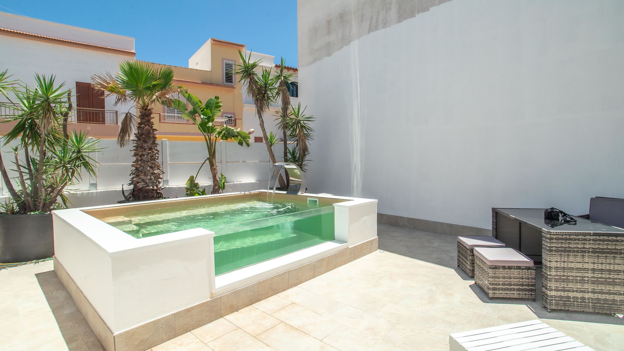 Italianway Lampedusa e Linosa Grotta del Bue Marino - Le Grotte Rooms