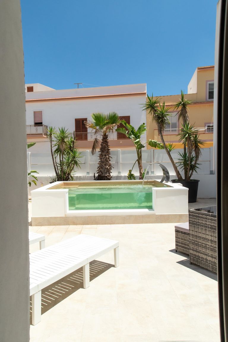 Italianway Lampedusa e Linosa Grotta del Bue Marino - Le Grotte Rooms