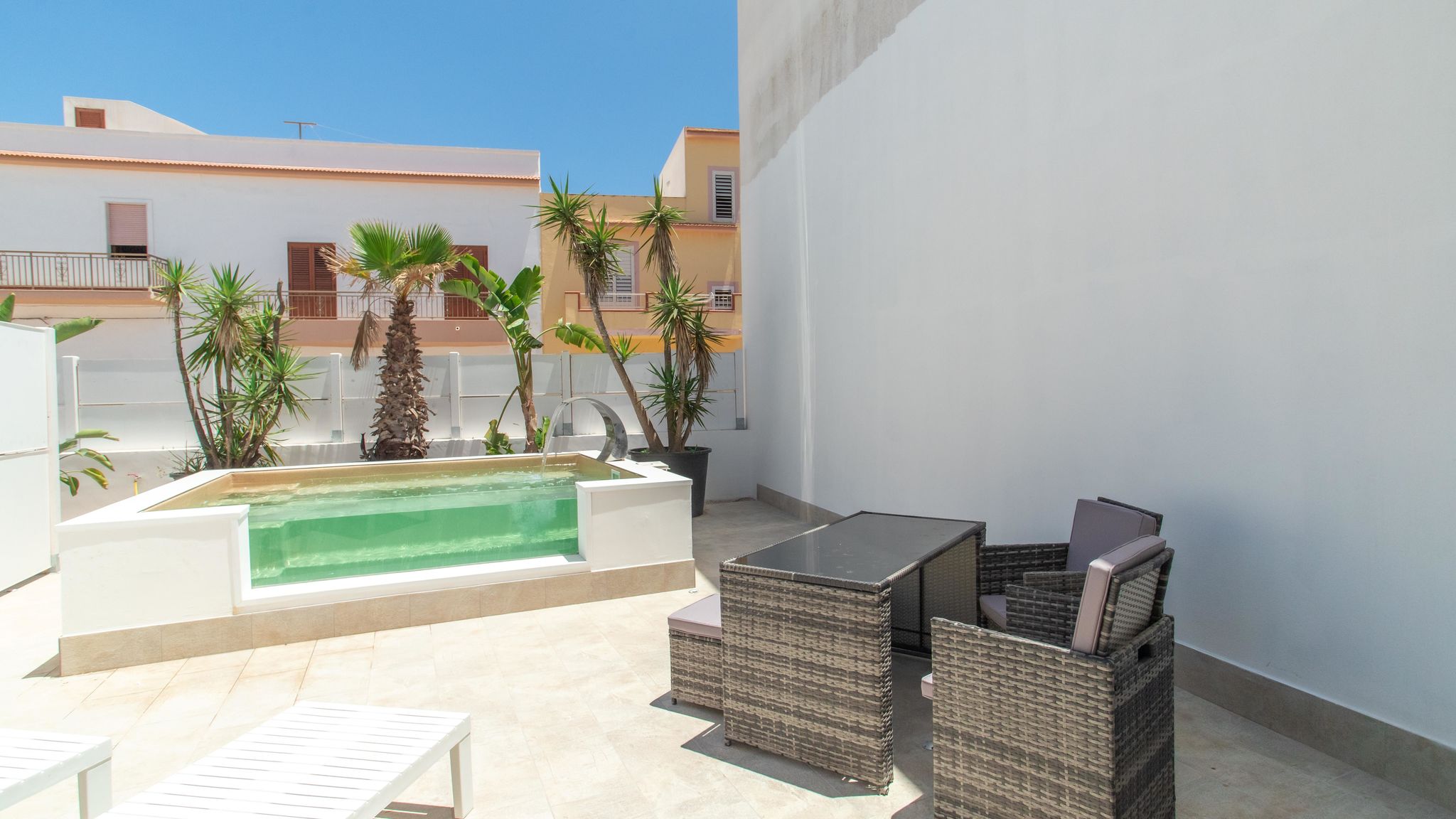 Italianway Lampedusa e Linosa Grotta del Bue Marino - Le Grotte Rooms