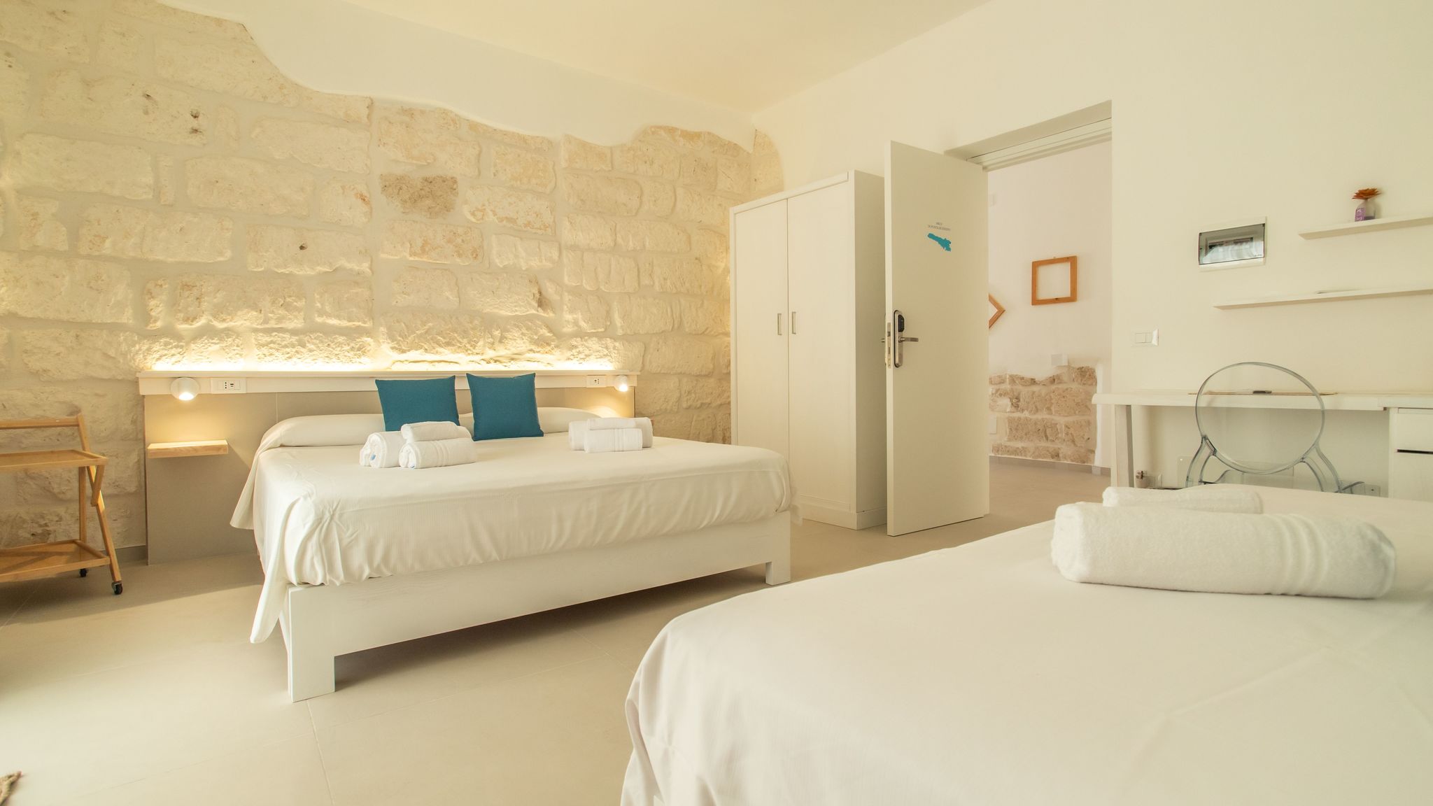 Italianway Lampedusa e Linosa Grotta di Punta Russeddu - Le Grotte Rooms