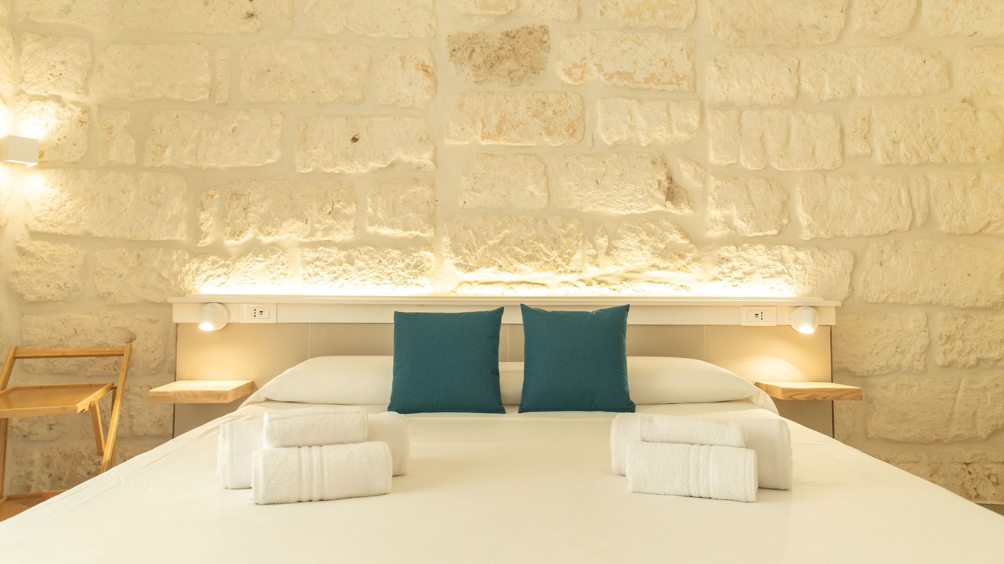 Italianway Lampedusa e Linosa Grotta di Punta Russeddu - Le Grotte Rooms