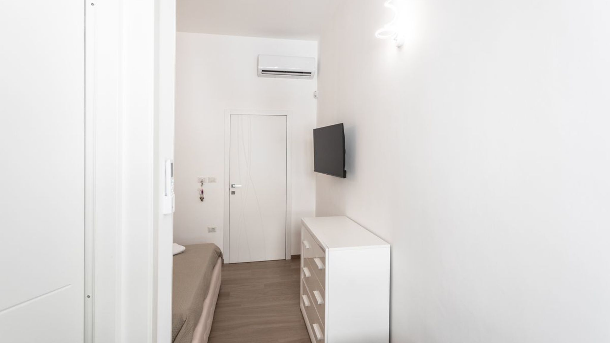 Italianway Racale ApartHotel Angelo - Salento Reservation