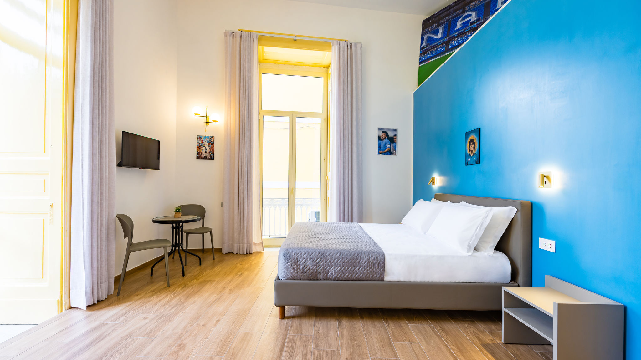 Italianway Napoli Guest Rooms Bellini - Maradona - Junior Suite