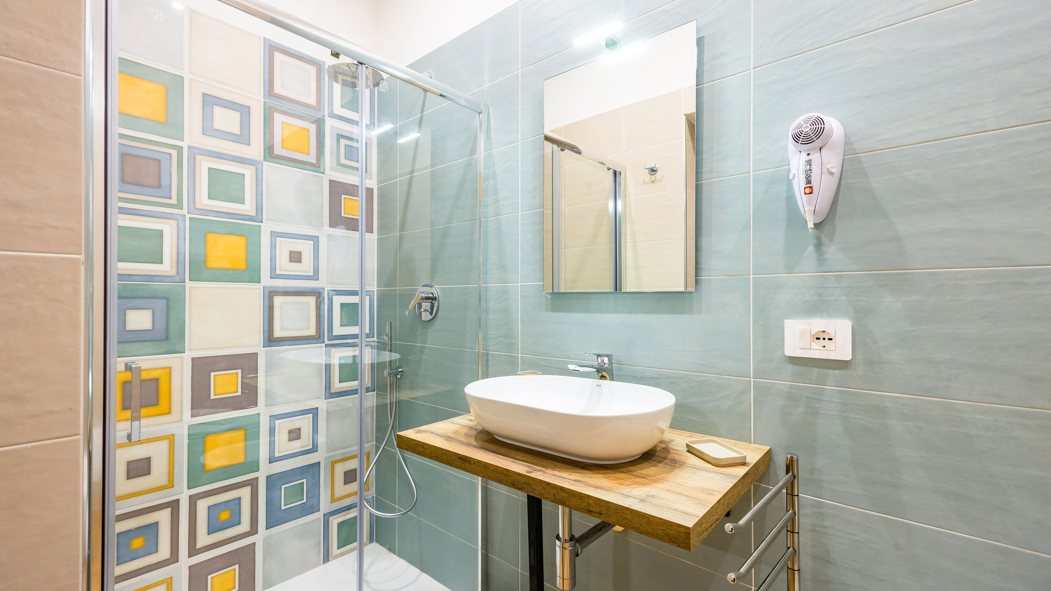 Italianway Napoli Guest Rooms Bellini - Pino Daniele -Camera classic
