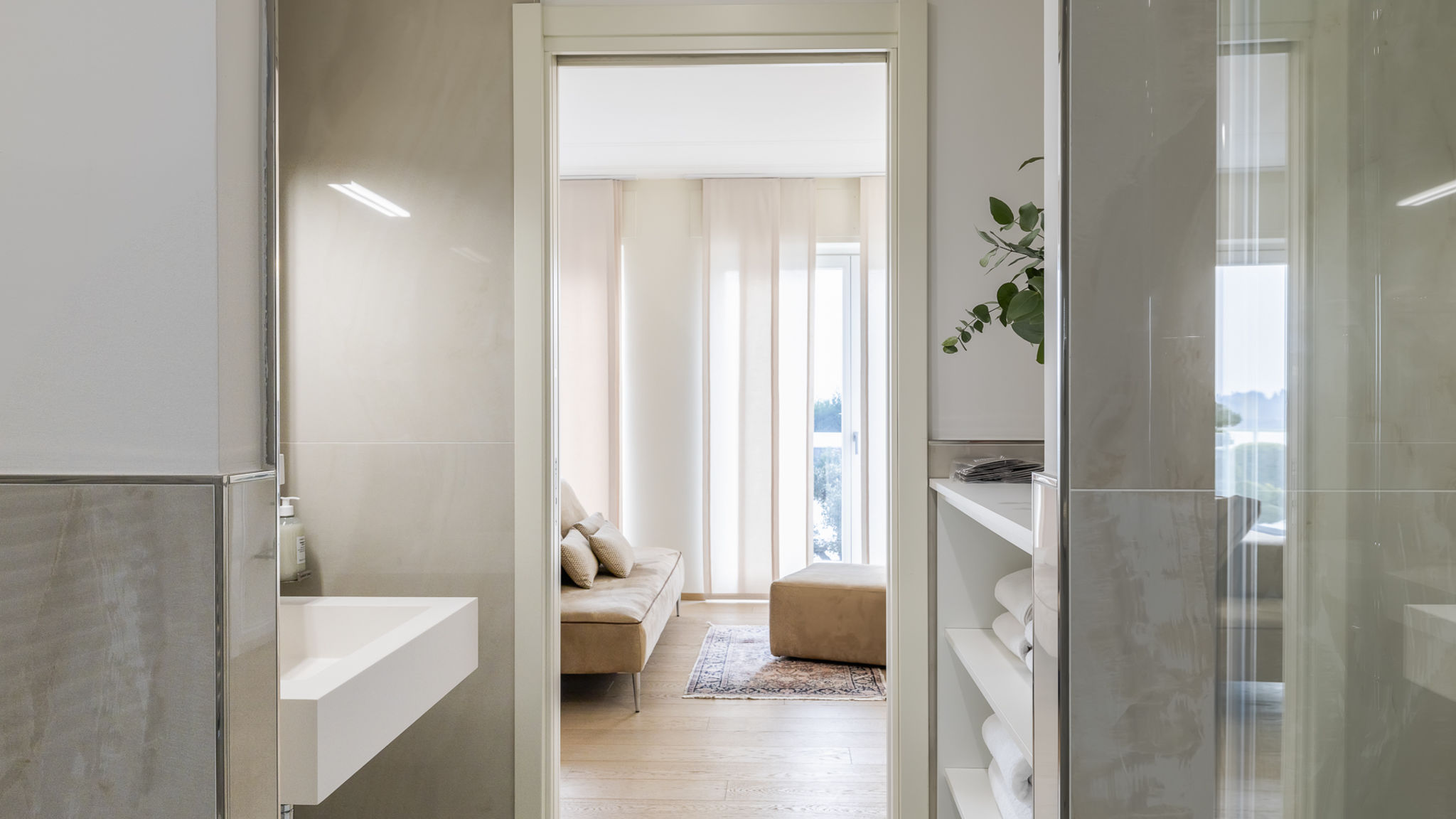 Italianway Bra Vanity Tail Luxury Apartments - 1