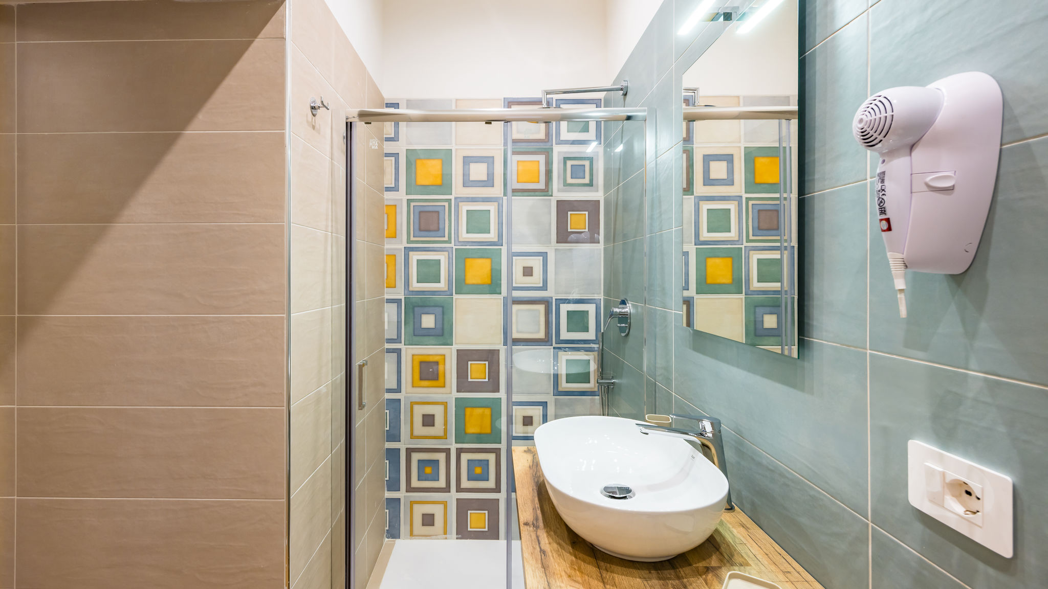 Italianway Napoli Guest Rooms Bellini - Pino Daniele -Camera classic