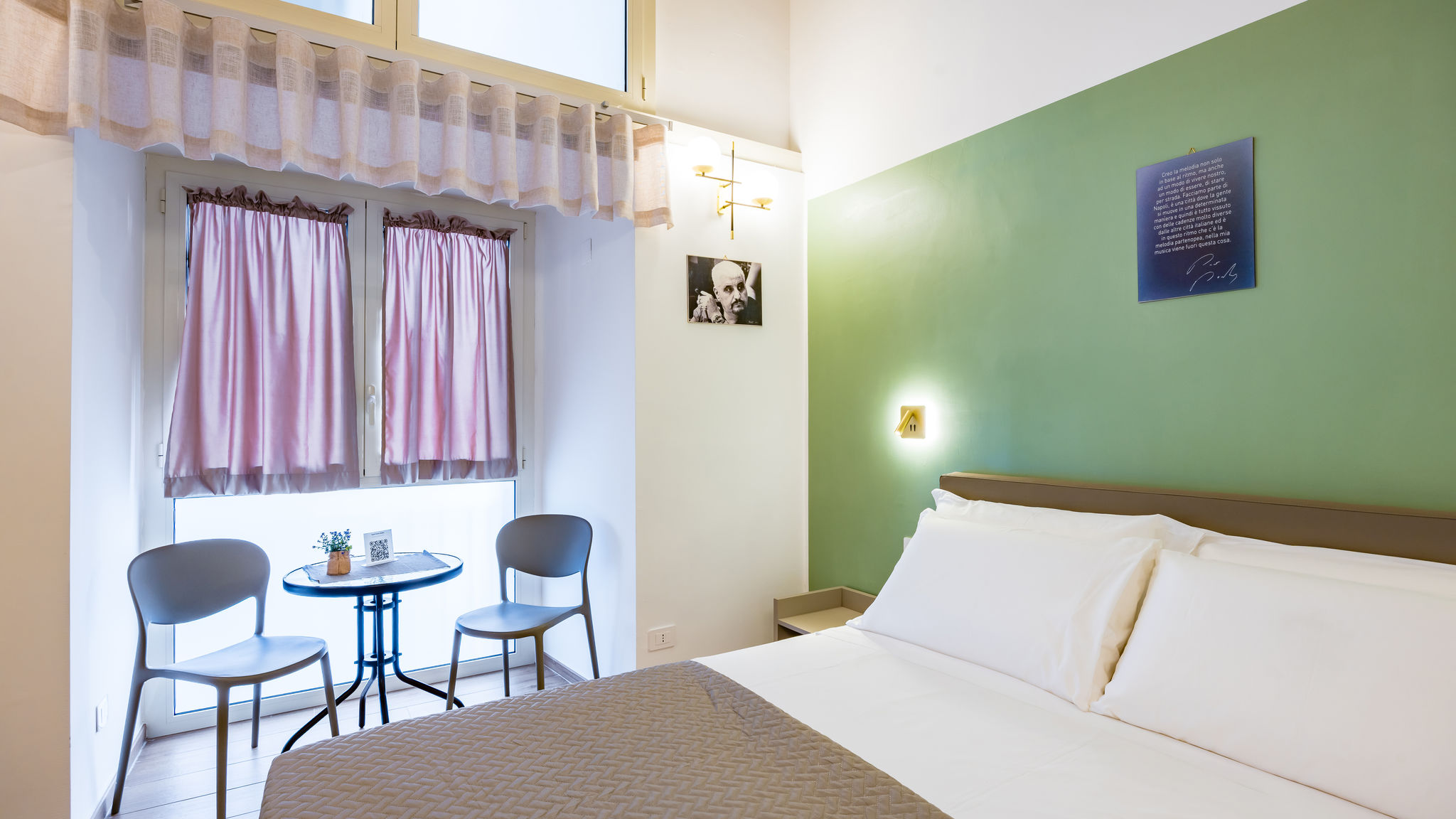 Italianway Napoli Guest Rooms Bellini - Pino Daniele -Camera classic