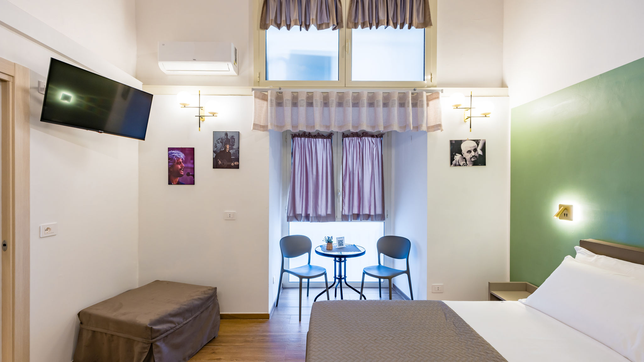 Italianway Napoli Guest Rooms Bellini - Pino Daniele -Camera classic