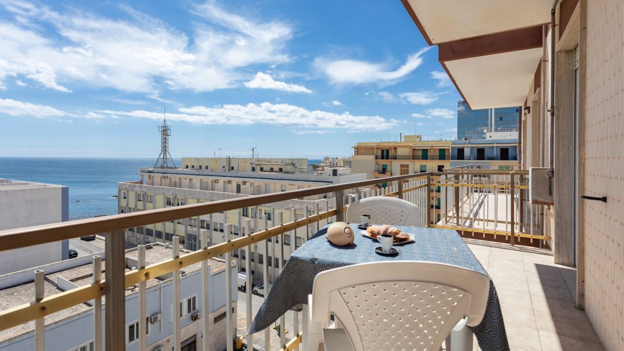 Salento Reservation Gallipoli Corso Roma vista mare - Salento Reservation