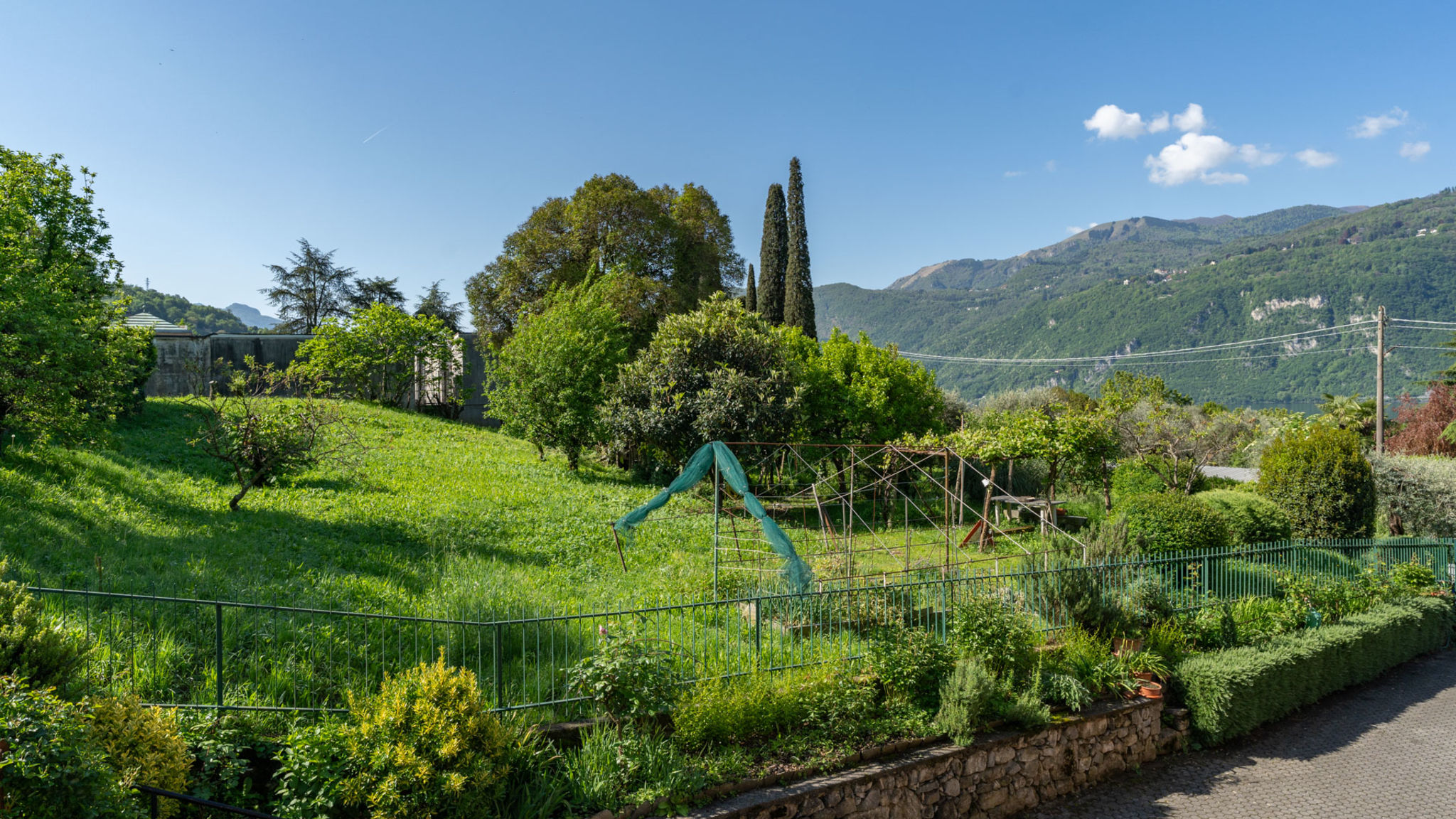 Italianway Lierna Jasmine Lilla - apartment in villa with terrace