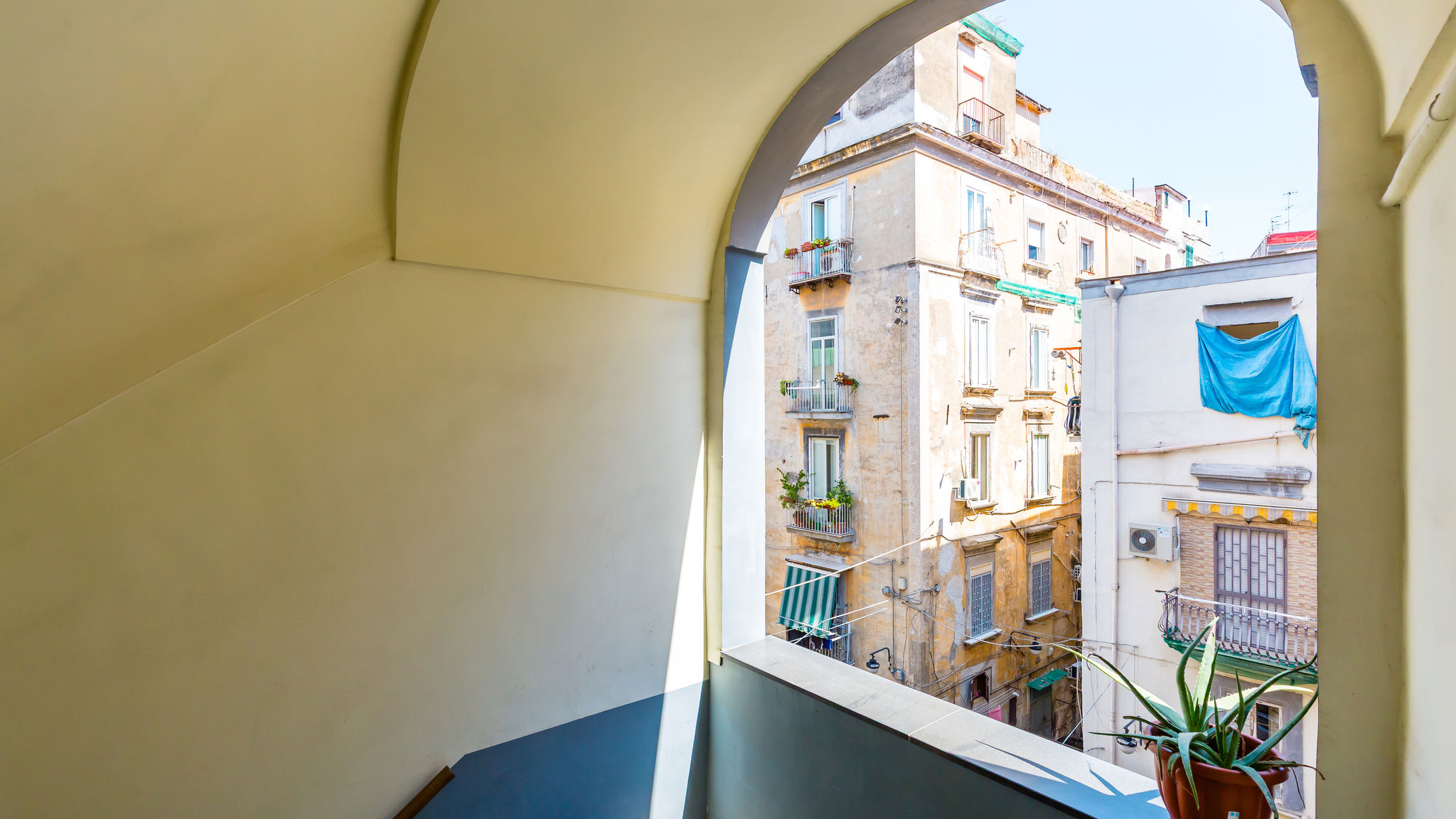 Napoliapartments.it (per Apt commercializzati) Napoli La Casa di Famiglia by NapoliApartments