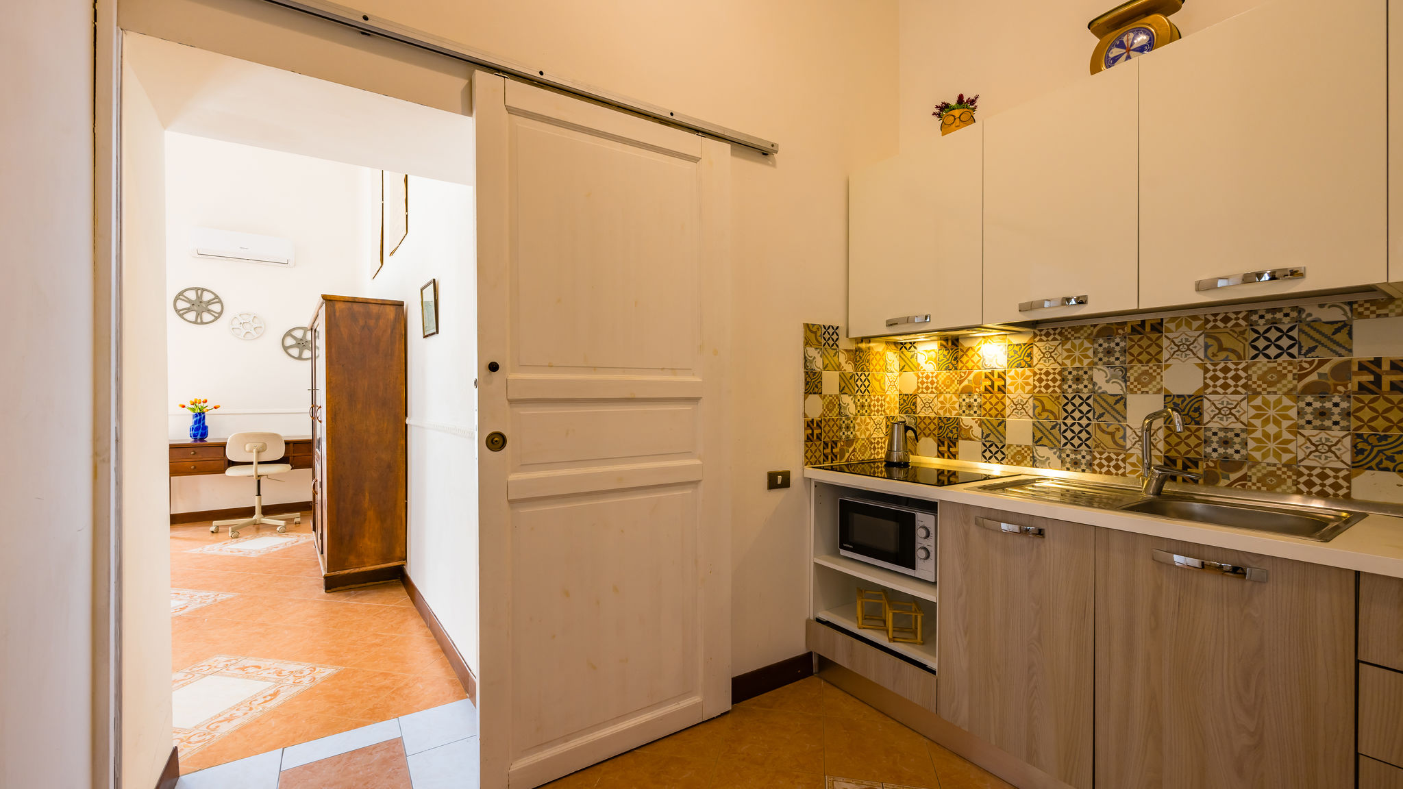 Napoliapartments.it (per Apt commercializzati) Napoli La Casa di Famiglia by NapoliApartments