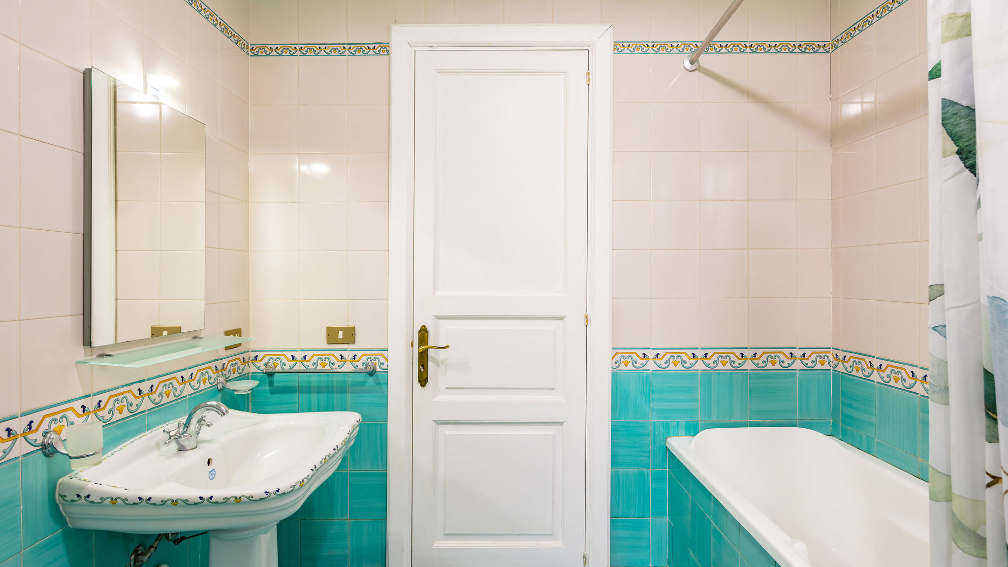Napoliapartments.it (per Apt commercializzati) Napoli La Casa di Famiglia by NapoliApartments