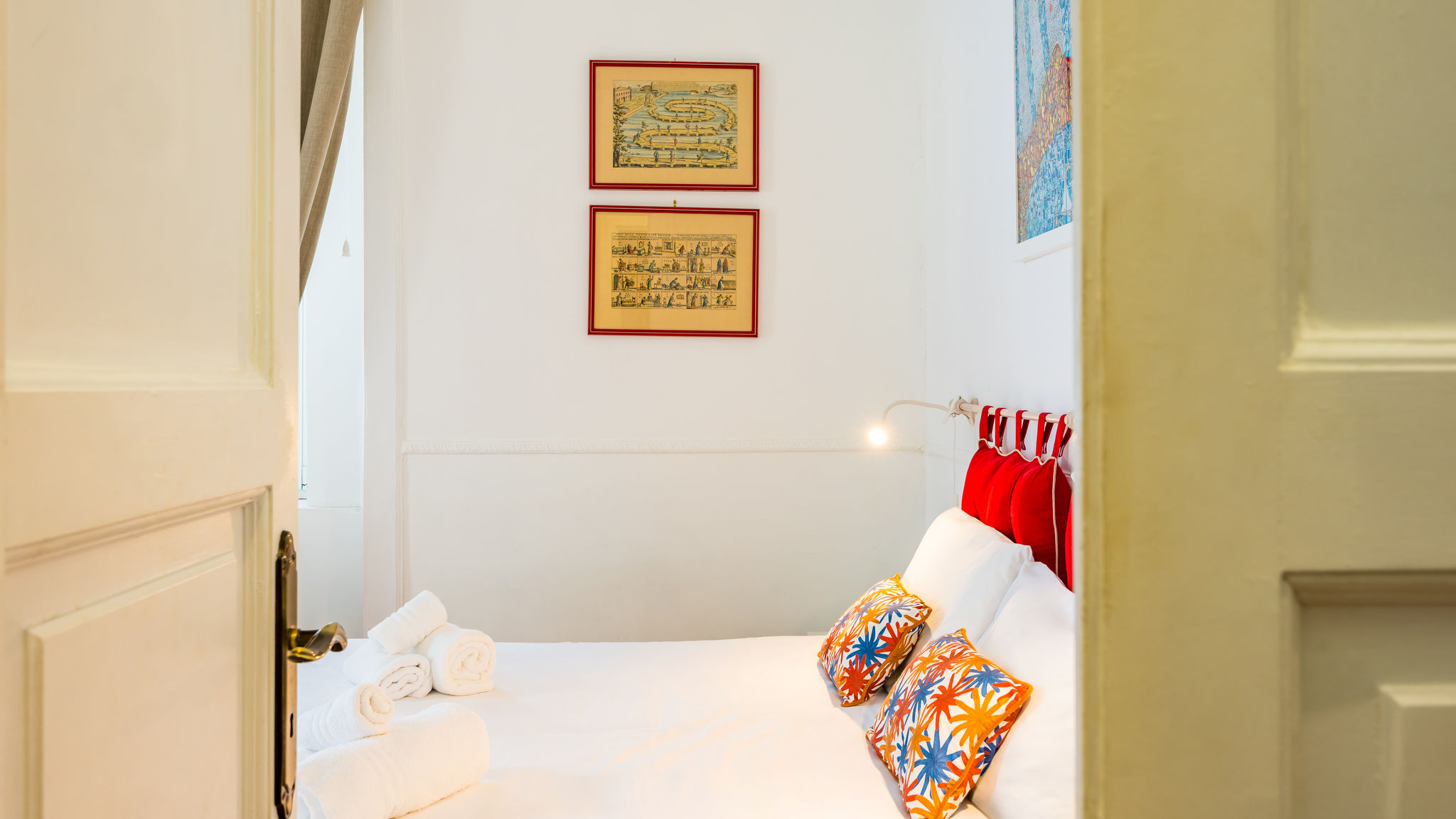 Napoliapartments.it (per Apt commercializzati) Napoli La Casa di Famiglia by NapoliApartments
