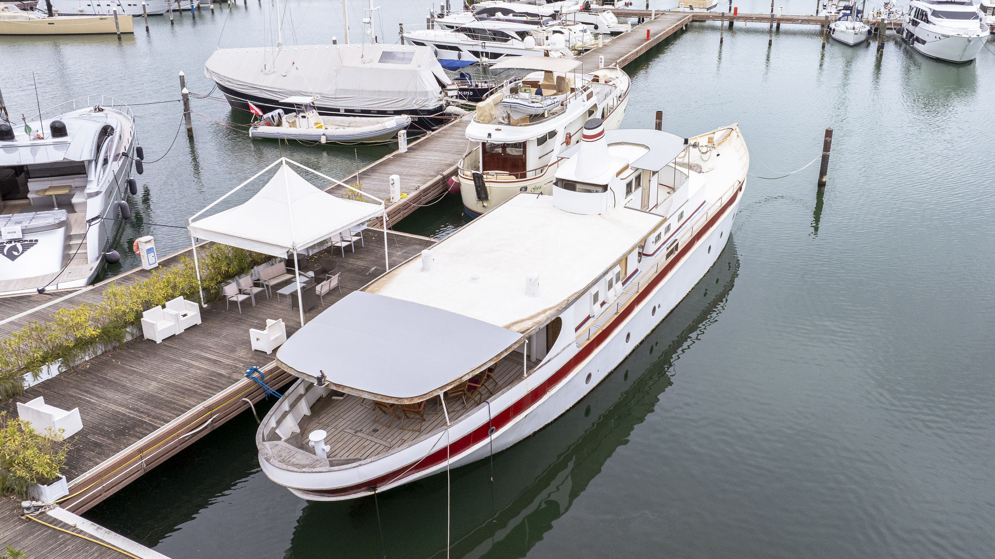 NOMASTAY SRL Rimini La suite del capitano - Nave Contessa