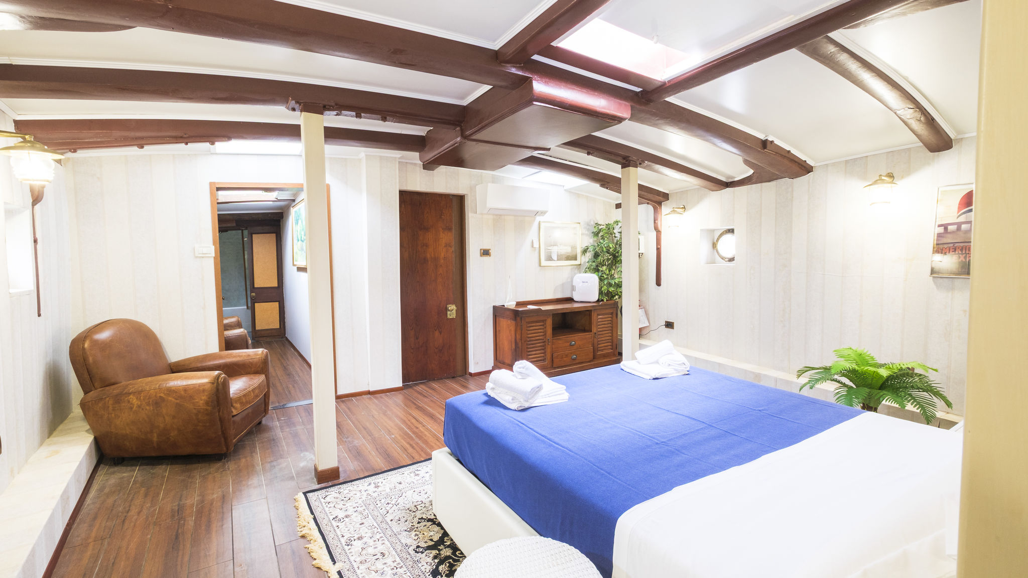 NOMASTAY SRL Rimini Il Rifugio dei Marinai - Nave Contessa