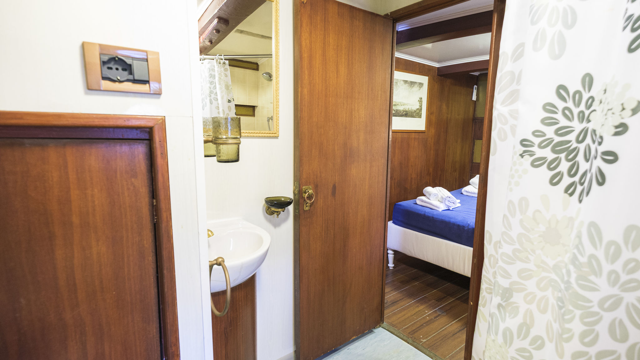 NOMASTAY SRL Rimini Il Rifugio dei Marinai - Nave Contessa