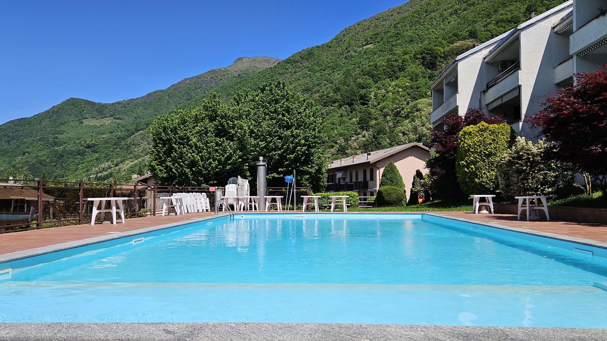 Italianway Introbio Top Panorama - Piscina