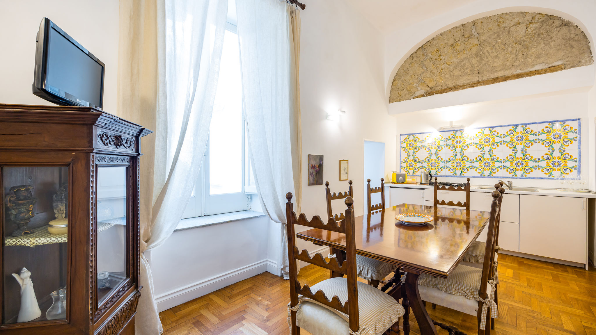 Napoliapartments.it (per Apt commercializzati) Napoli Cavour Art and Museum Flat by NapoliApartments