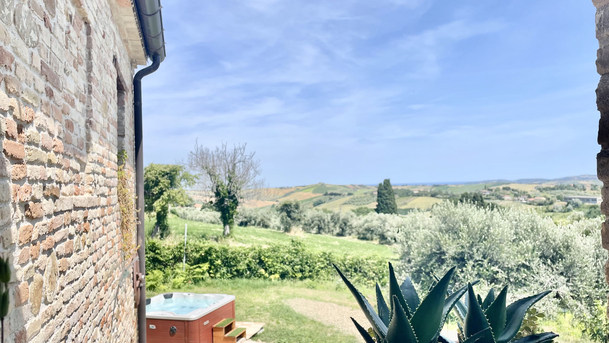 NOMASTAY SRL Saludecio Rustico con Jacuzzi privata, BBQ e 3 camere