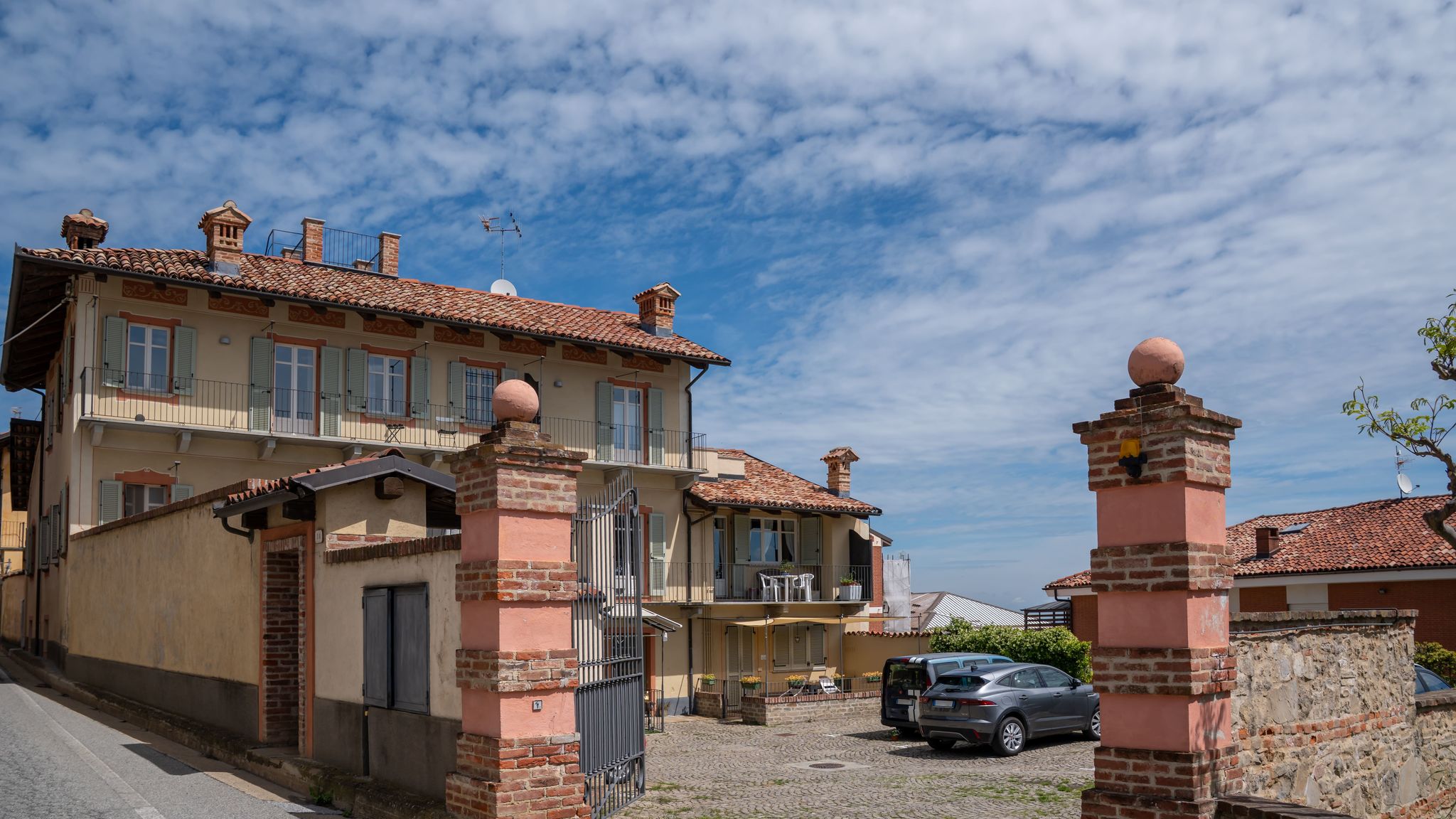 Italianway La Morra Residenza Morra