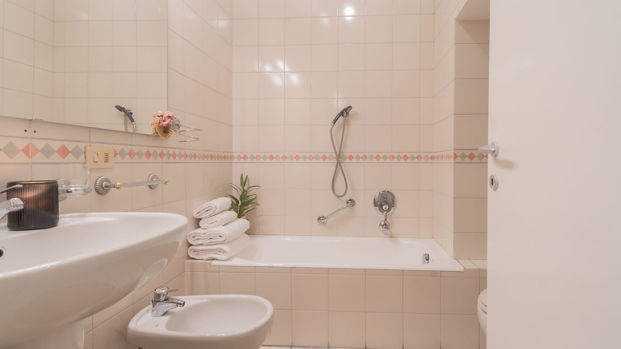 Italianway Como Linda Apartment 2