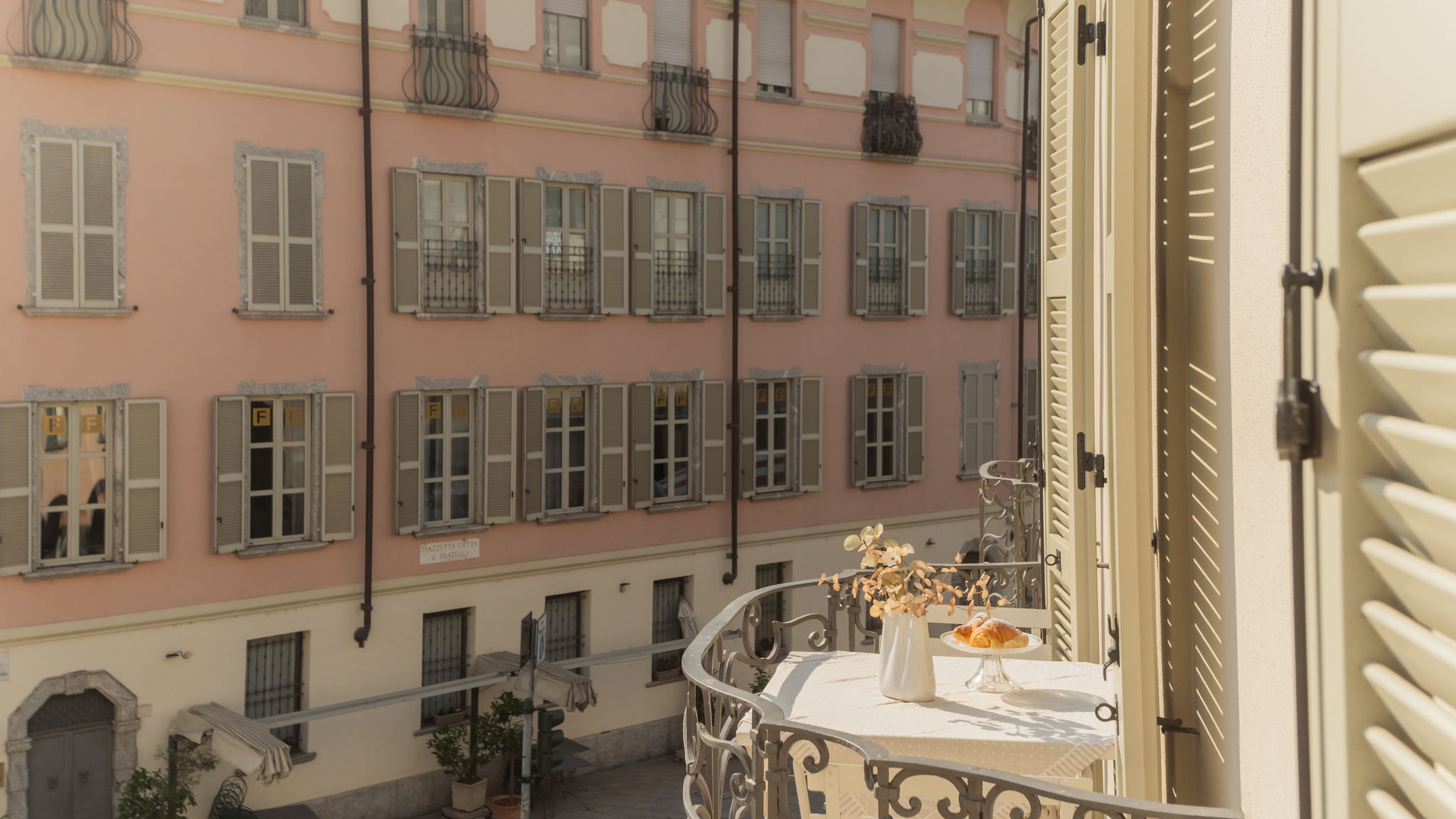 Italianway Como Linda Apartments