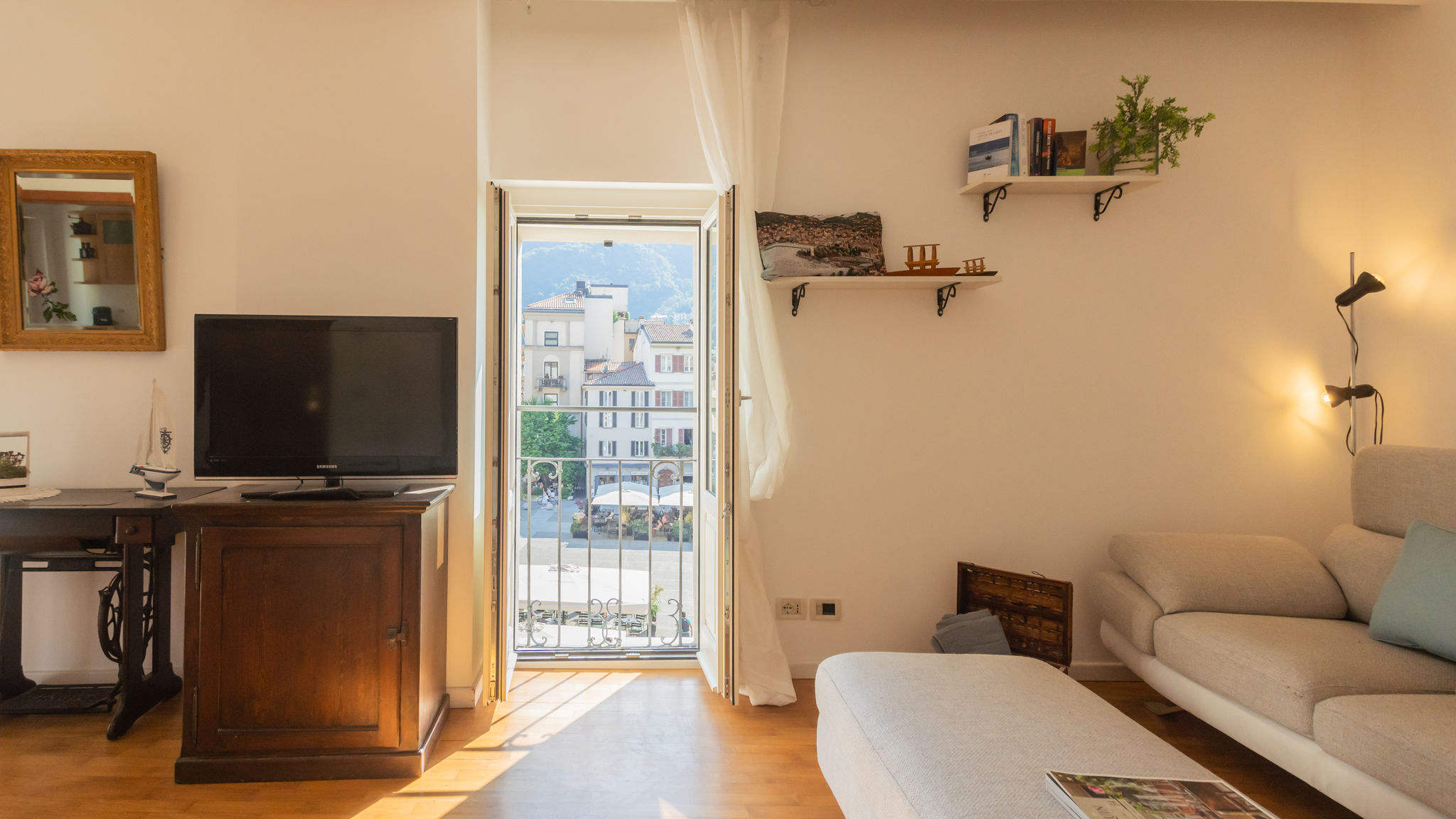 Italianway Como Linda Apartments