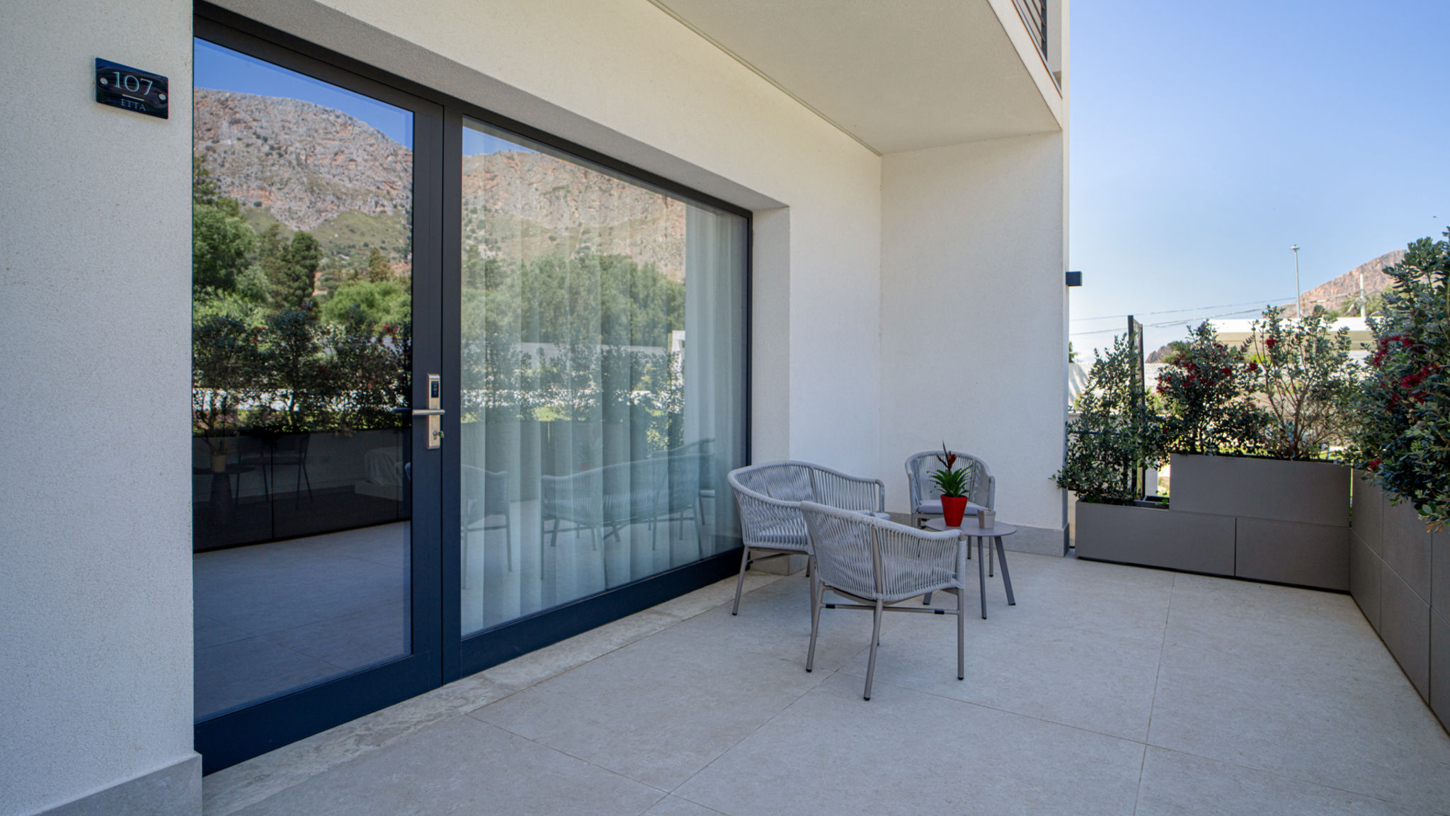Italianway Terrasini Ella Suites Apartments