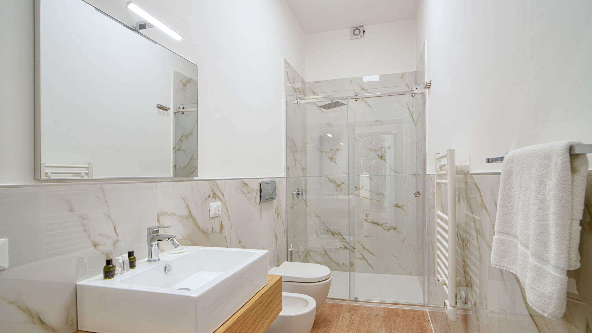 Italianway Terrasini Ella Suites Apartments