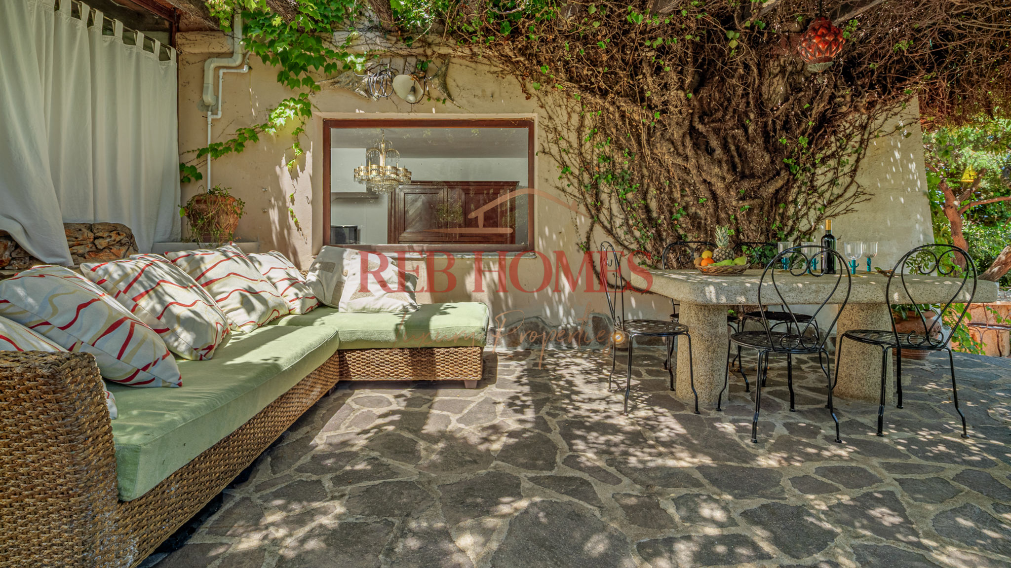 REBhomes Arzachena Sestante