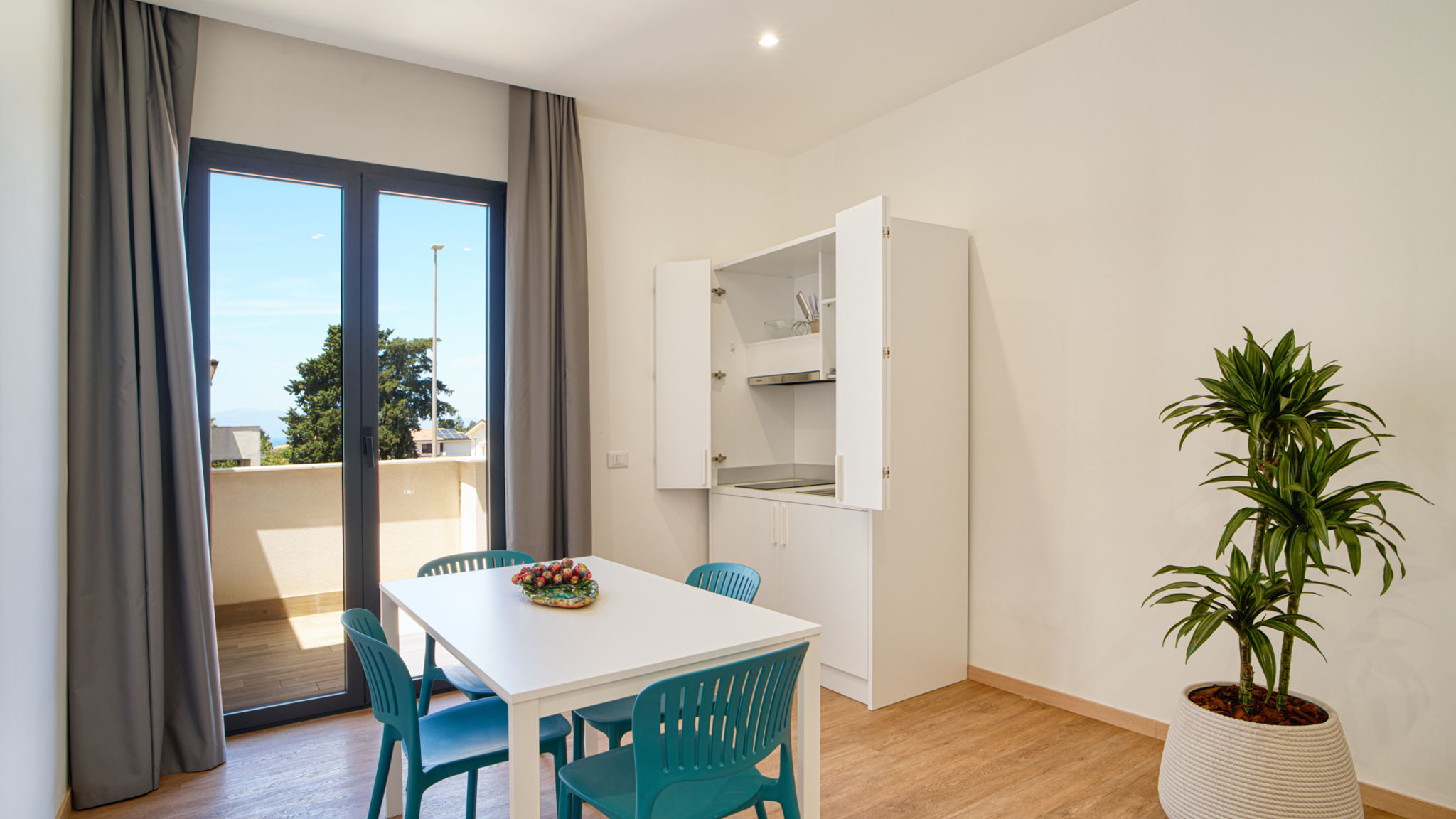 Italianway Terrasini Ella Suites Apartments