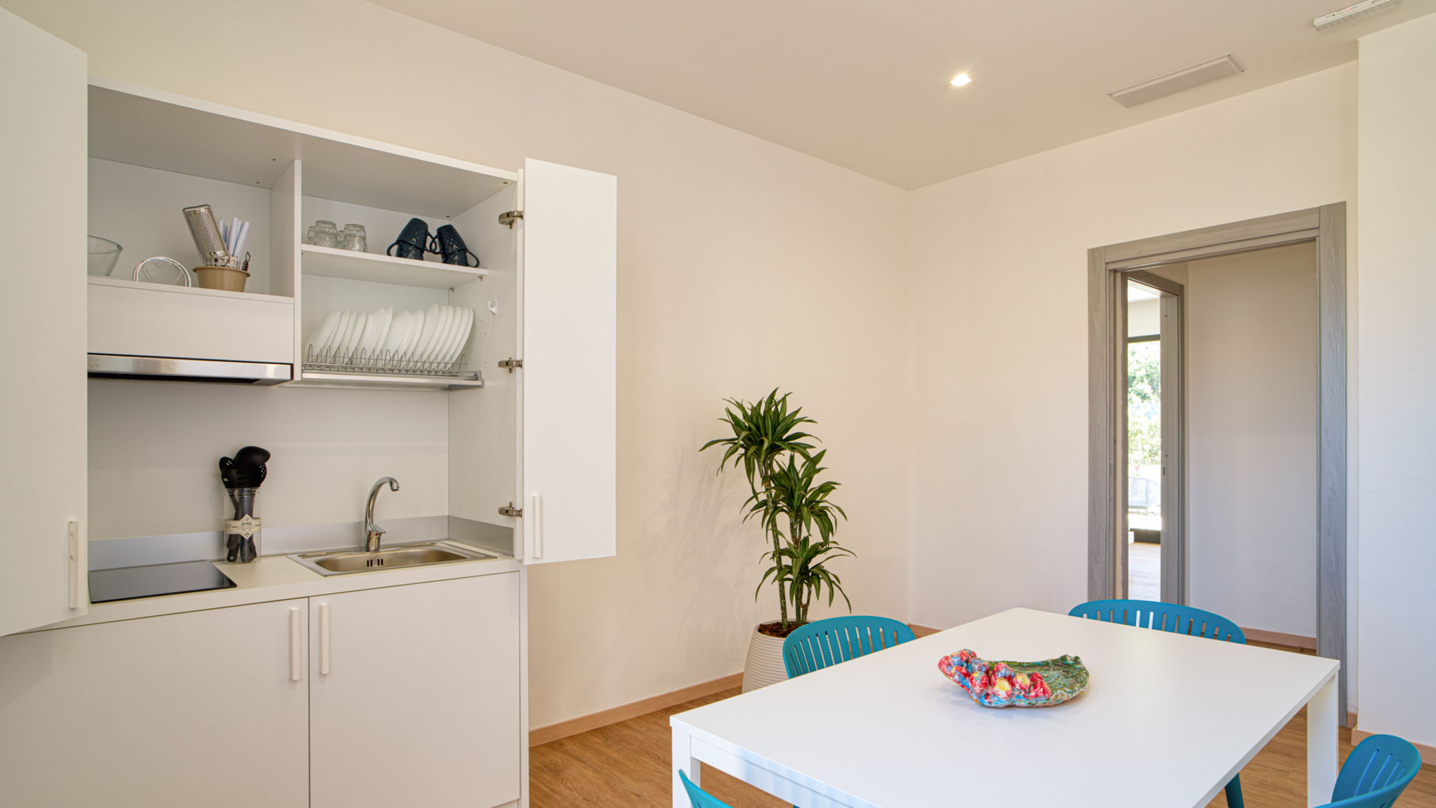 Italianway Terrasini Ella Suites Apartments