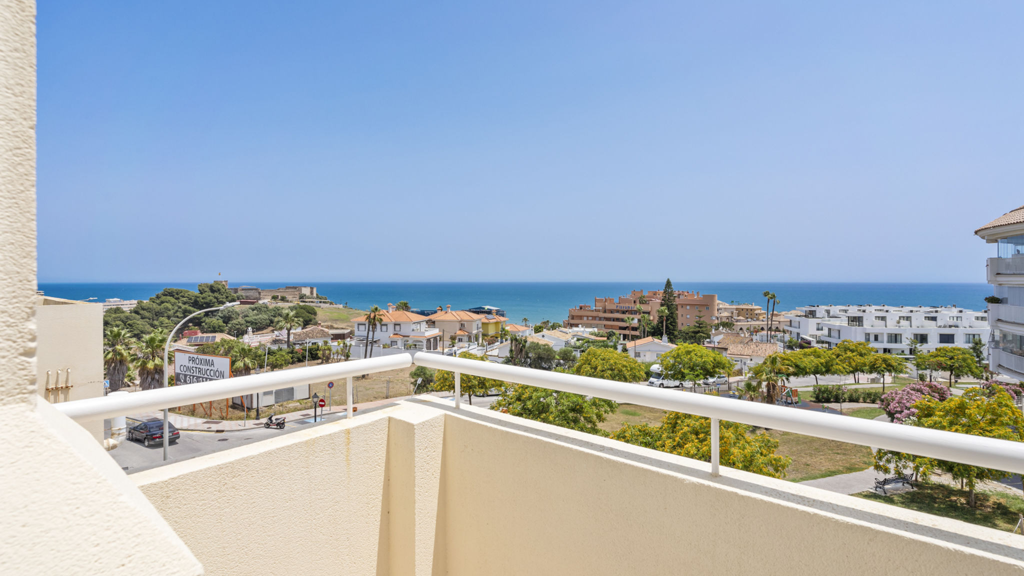 Costarentals Fuengirola Spacious Castillo Sohail penthouse with Jacuzzi by Costarentals - Ref 12