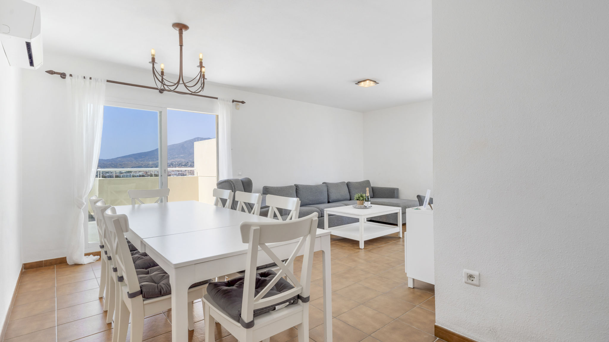Costarentals Fuengirola Spacious Castillo Sohail penthouse with Jacuzzi by Costarentals - Ref 12