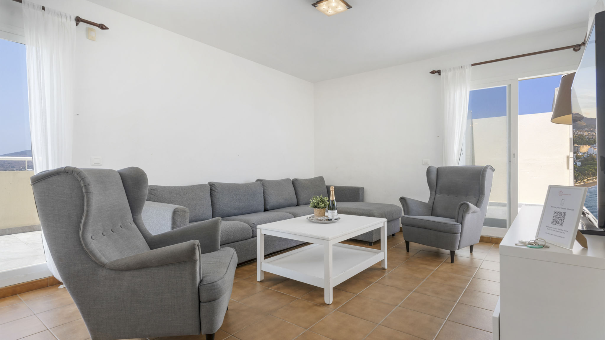 Costarentals Fuengirola Spacious Castillo Sohail penthouse with Jacuzzi by Costarentals - Ref 12