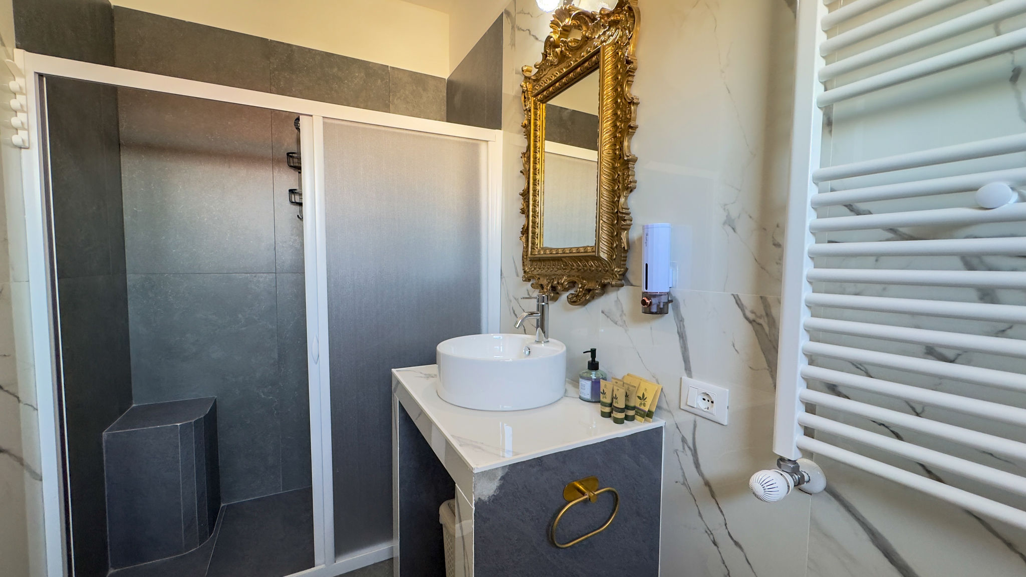 Italianway Chioggia B&B Antenna 2 - Camera Firenze by Ca-Sa Check