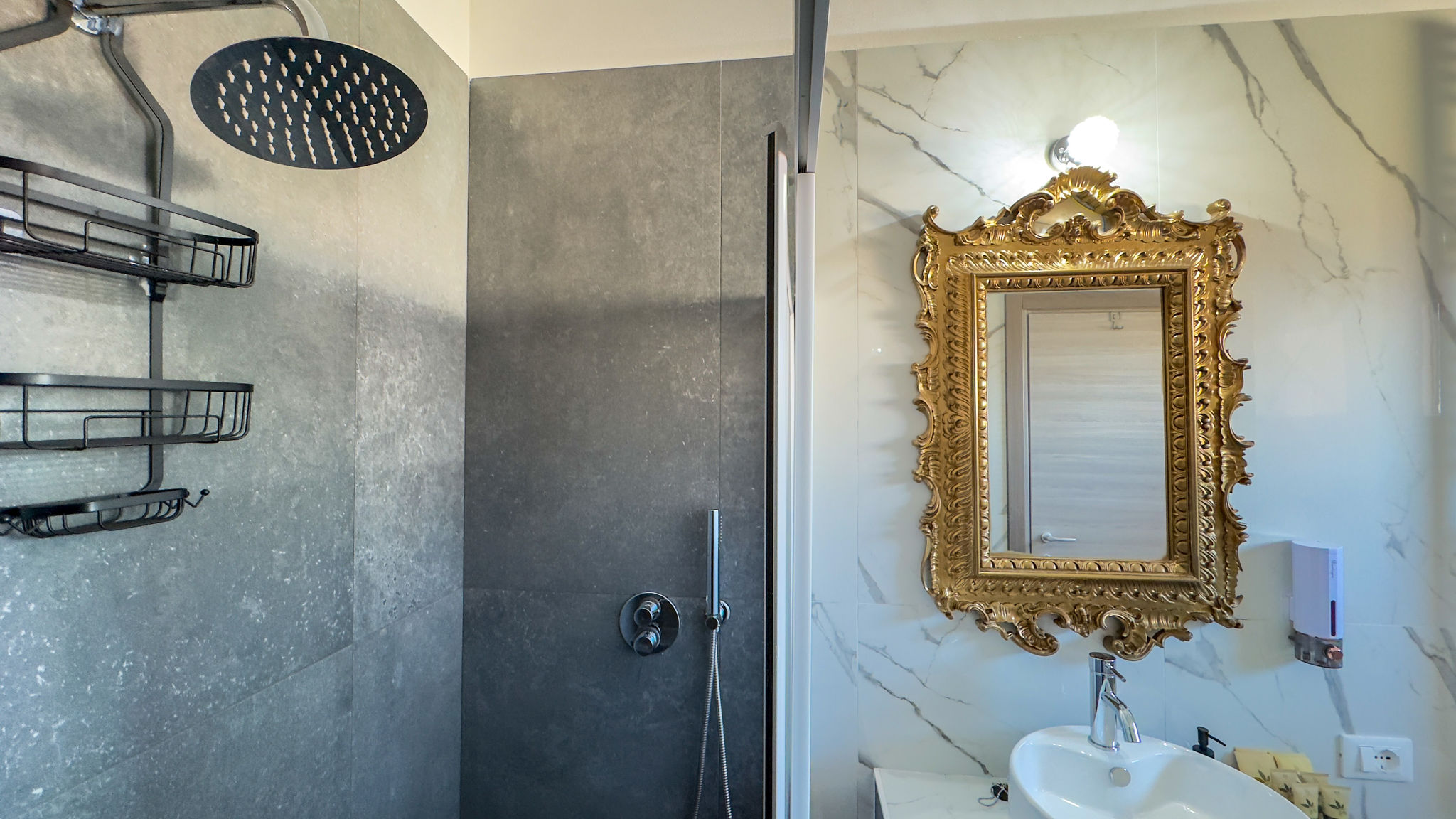 Italianway Chioggia B&B Antenna 2 - Camera Firenze by Ca-Sa Check