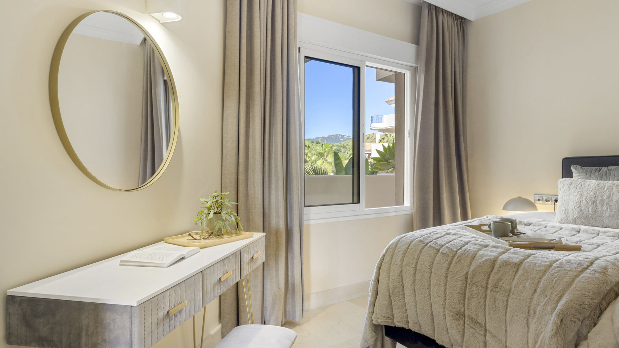 Italianway Marbella Aloha Hills apartment in Marbella - M58