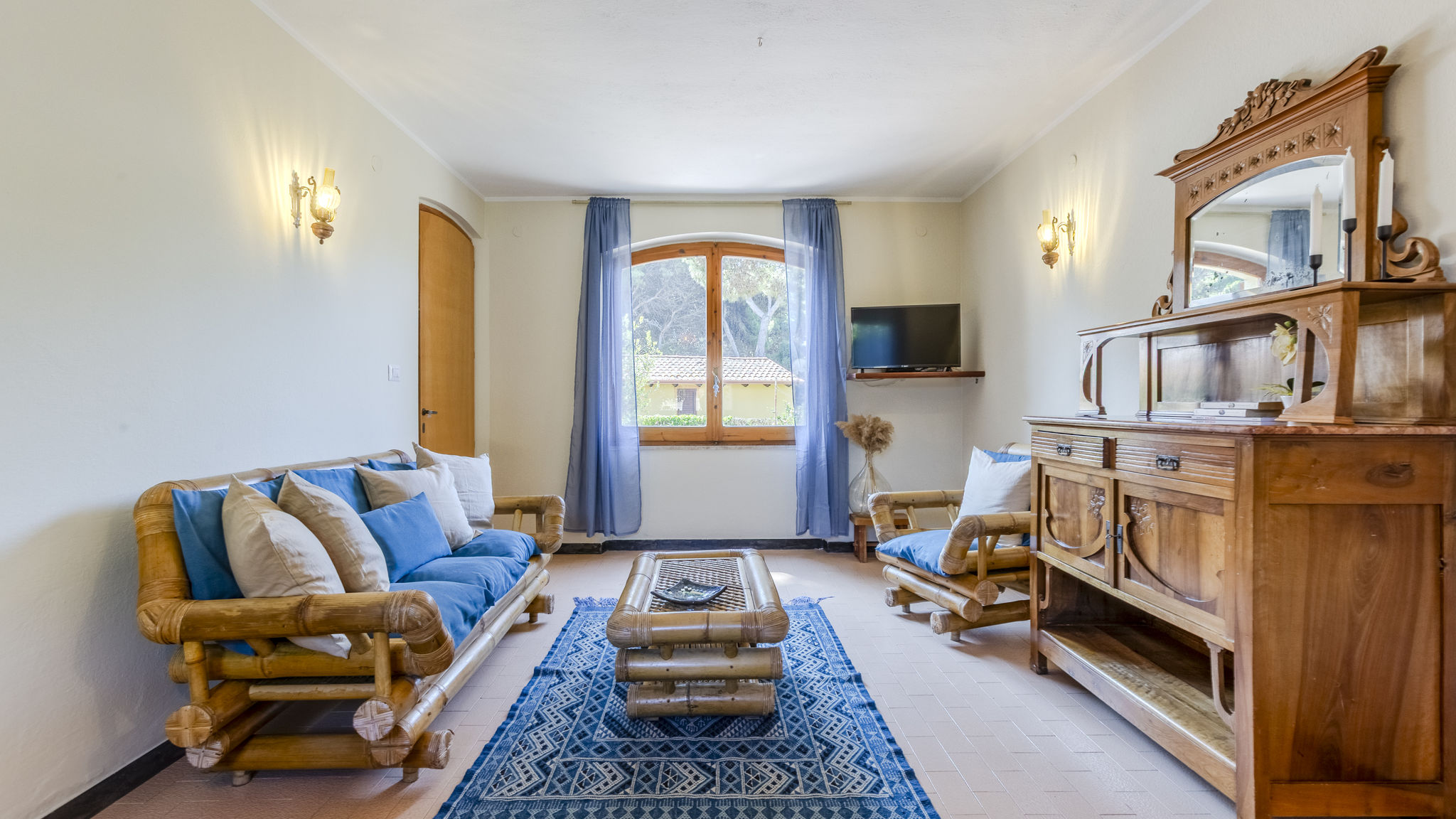 Italianway Sant'Anna Arresi Villa Etnic Eloise  a walk from Porto Pino beach