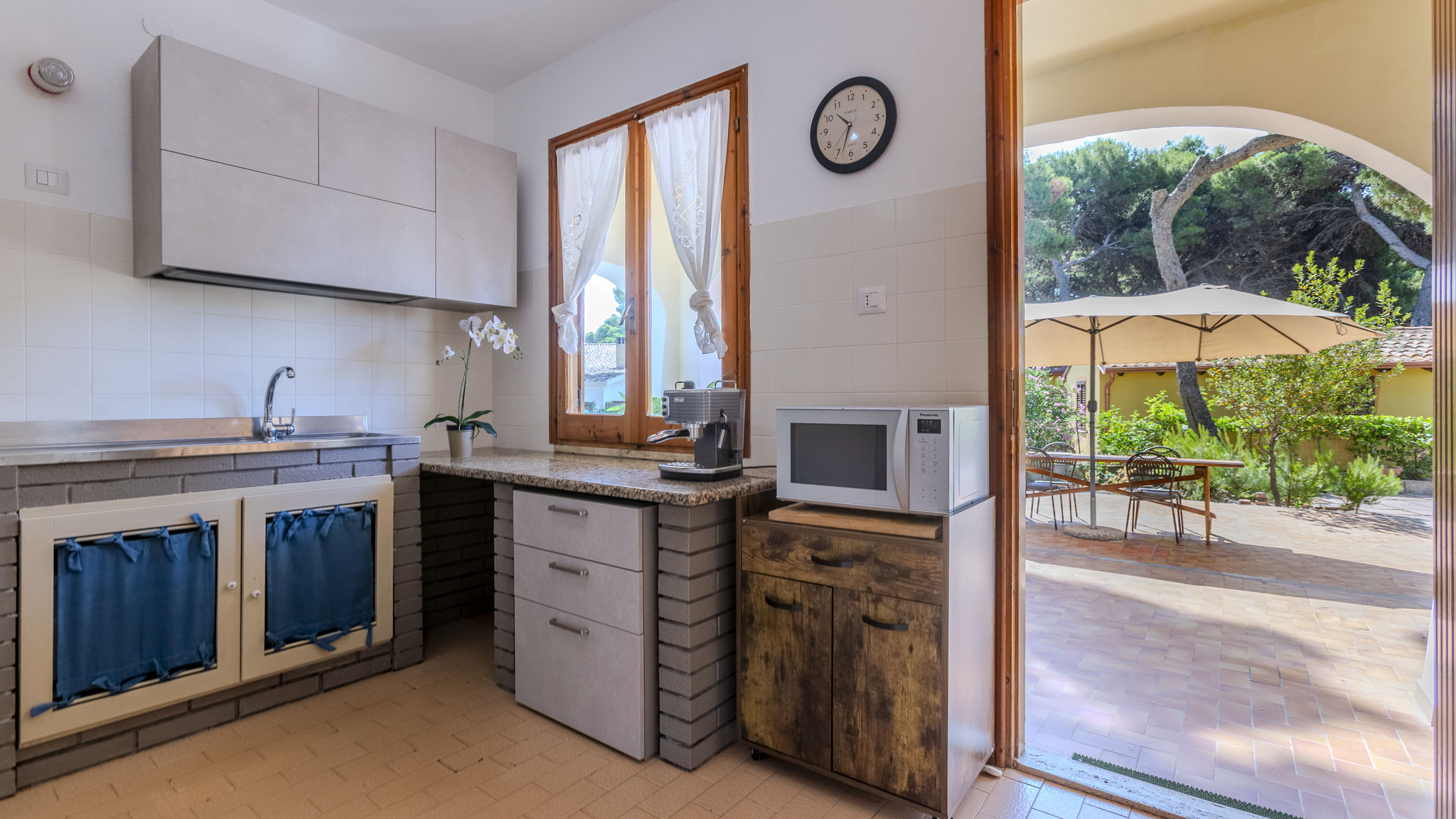 Italianway Sant'Anna Arresi Villa Etnic Eloise  a walk from Porto Pino beach