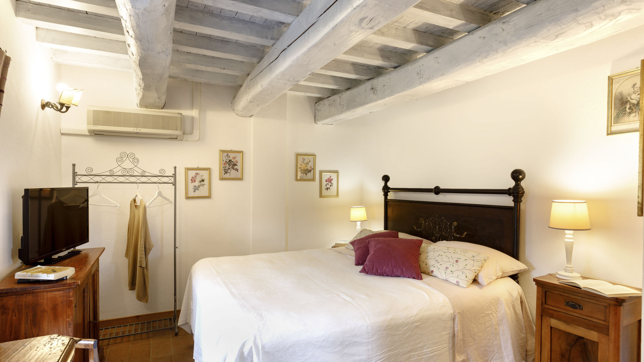 Italianway Saludecio Casatorre 6+2