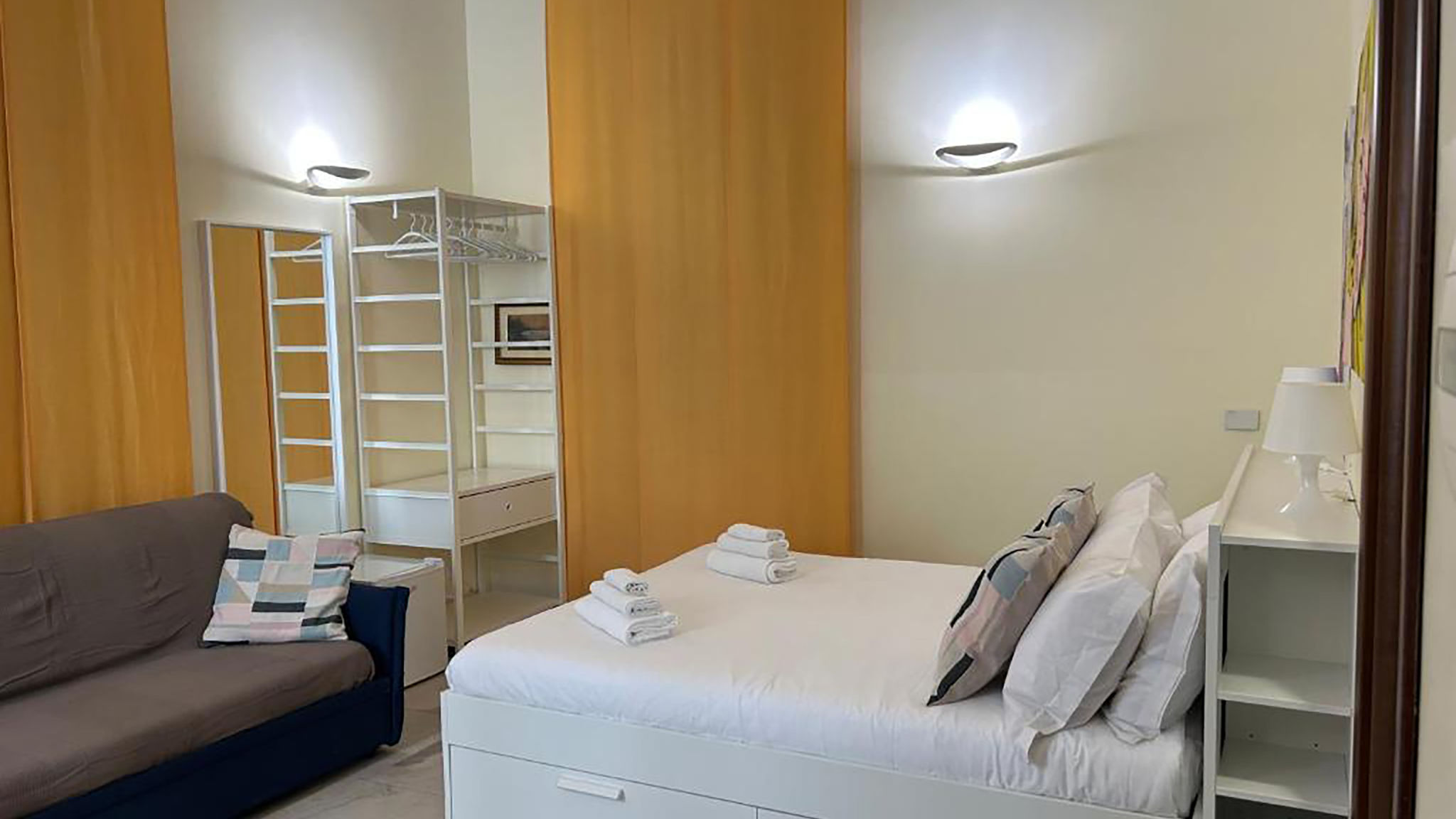 Italianway Roma Independent Rooms by Ghor