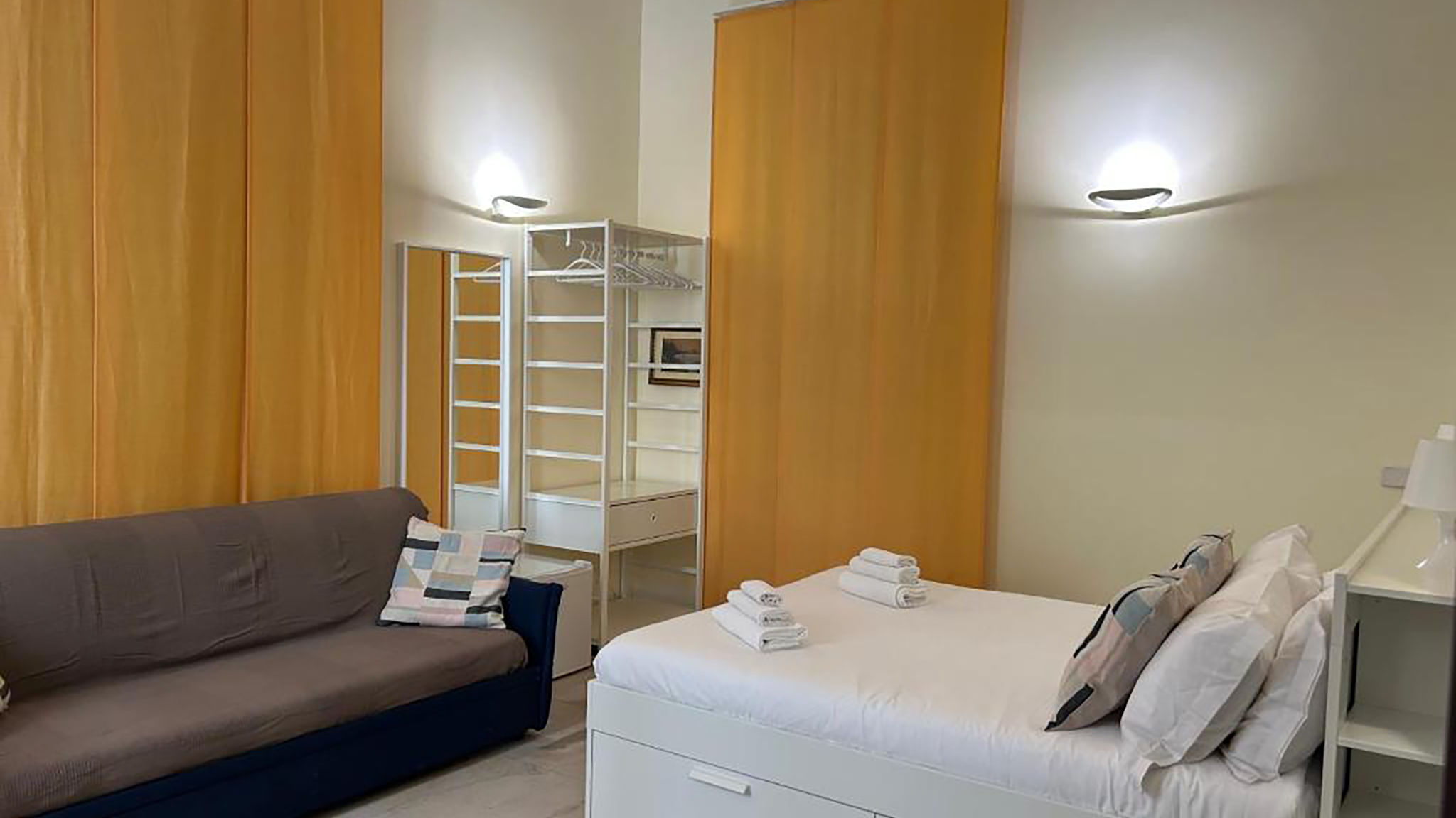 Italianway Roma Independent Rooms by Ghor