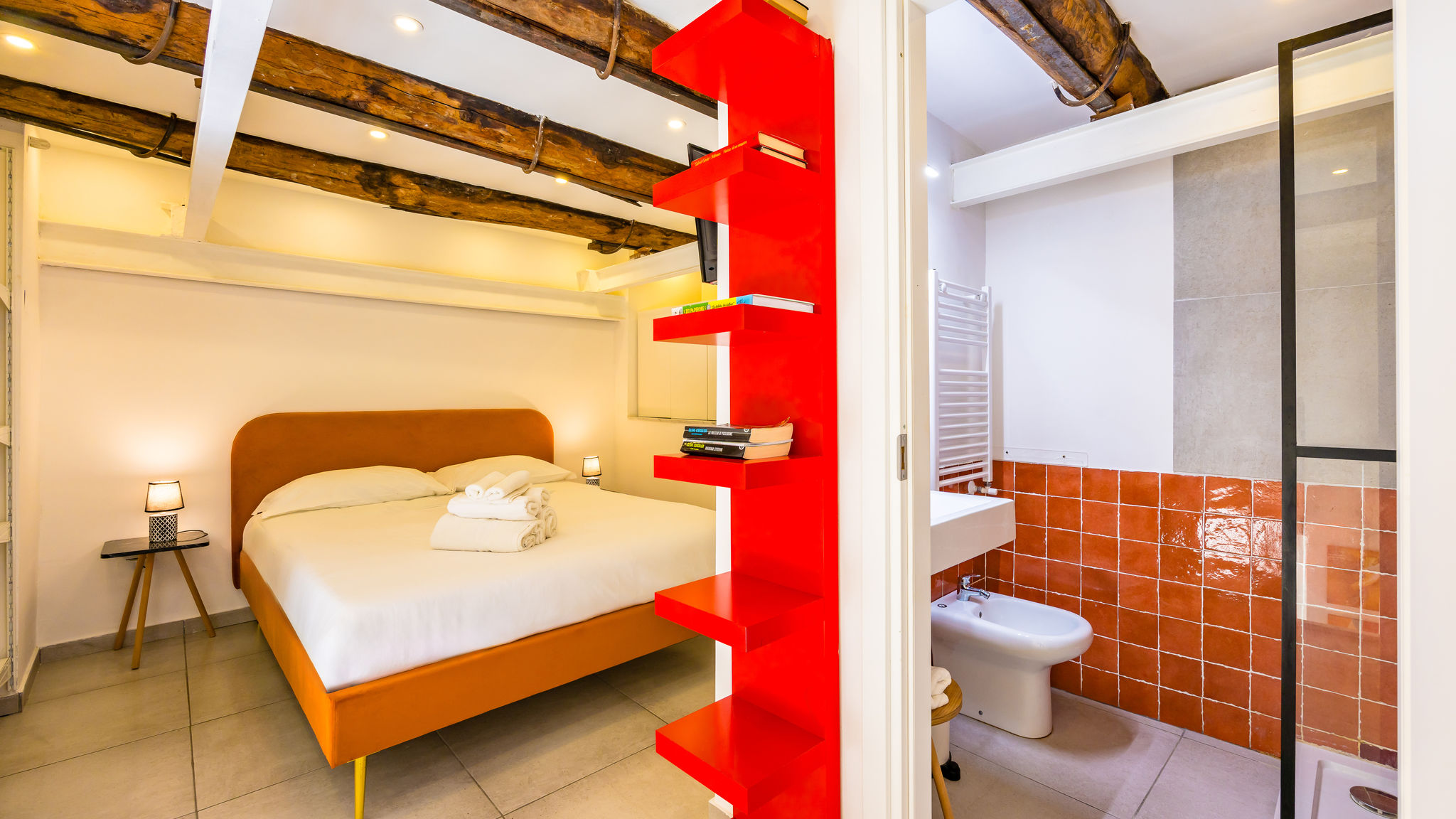 Italianway Napoli Toledo Haven by NapoliApartments