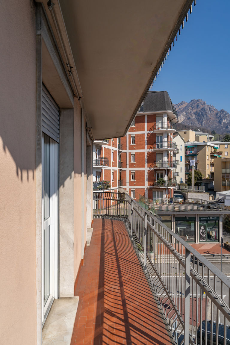 Italianway Lecco Spacious bright apartment with panoramic views