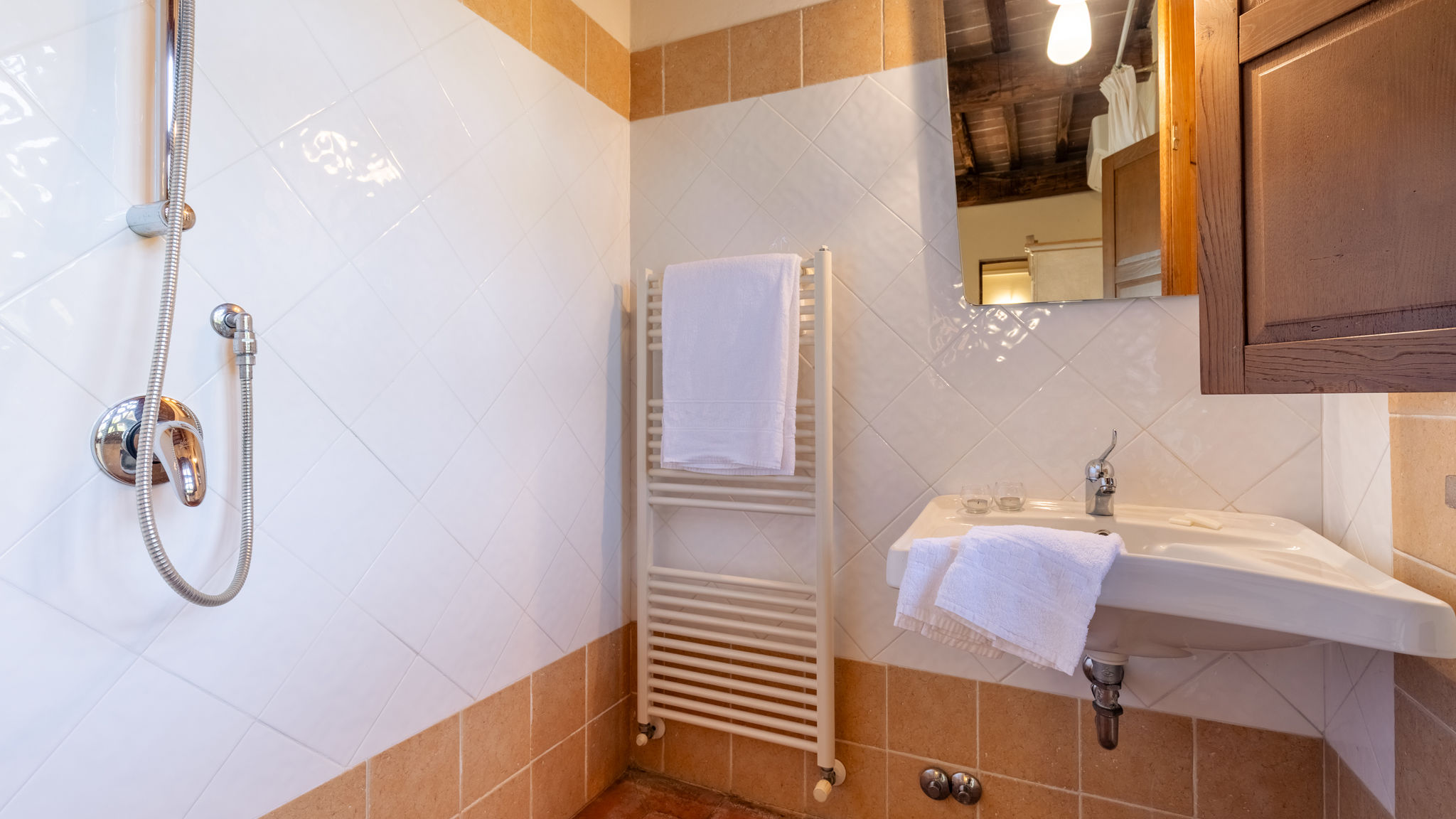 Italianway Lajatico Casale Teatro 10