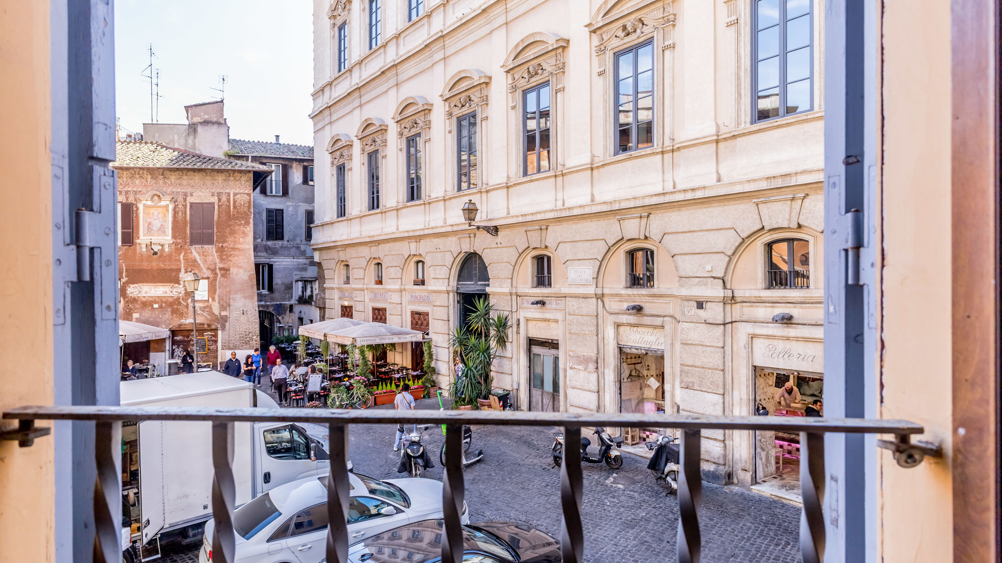 Italianway Roma Dimora Storica del Biscione 