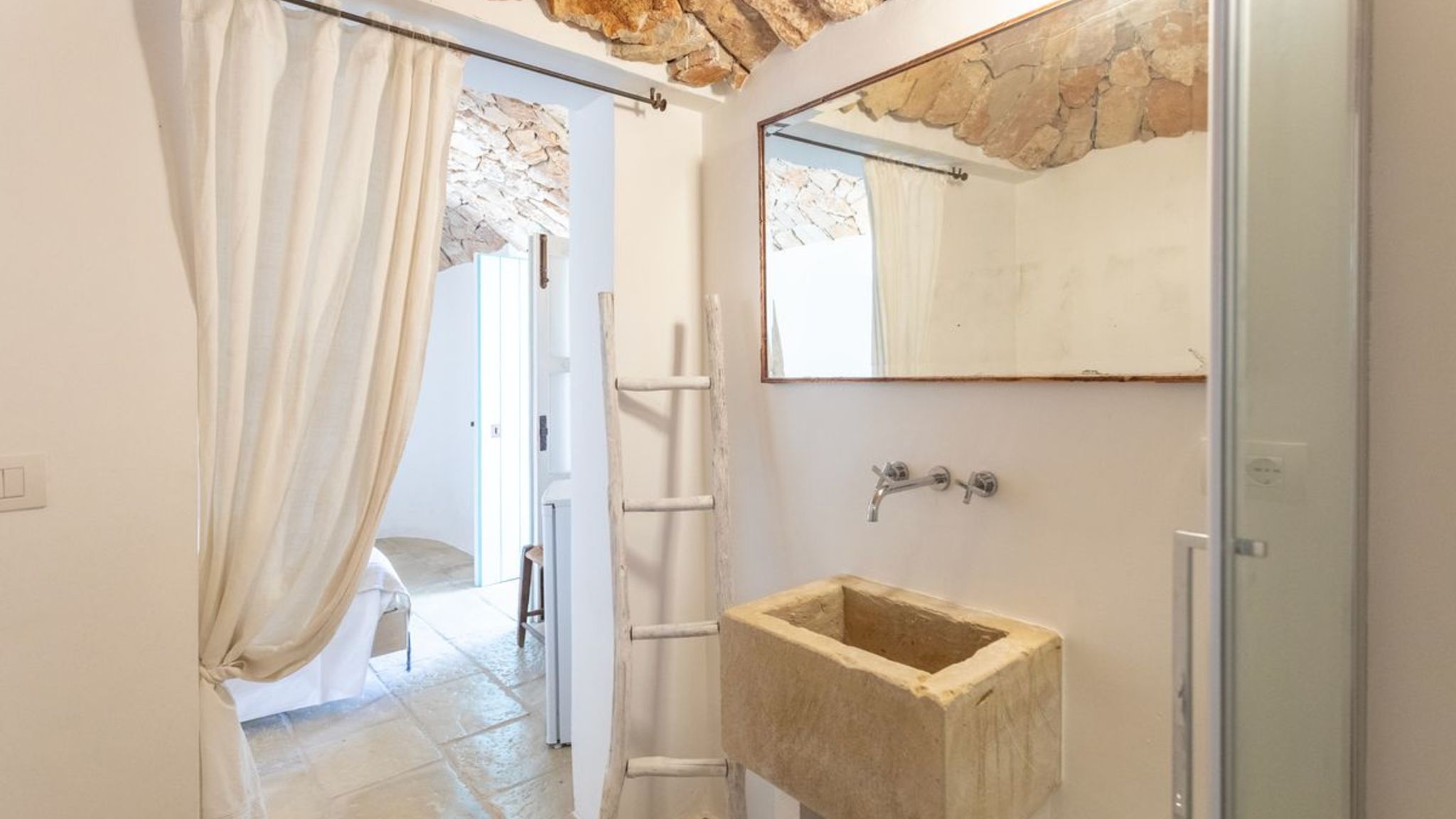 Italianway Alliste Trullo Rosmarino - Salento Reservation